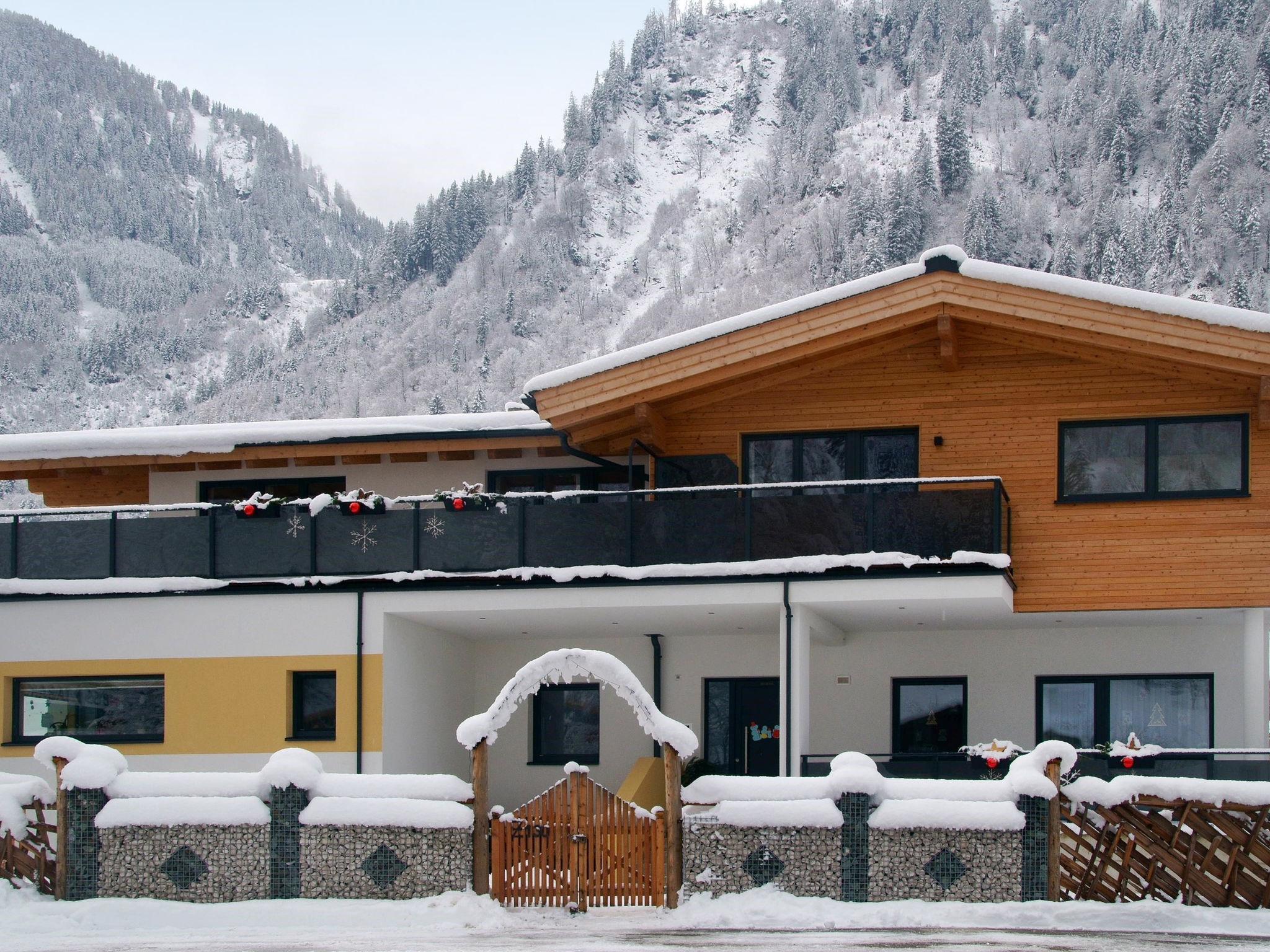 Photo 14 - Appartement de 2 chambres à Fusch an der Großglocknerstraße avec jardin et vues sur la montagne