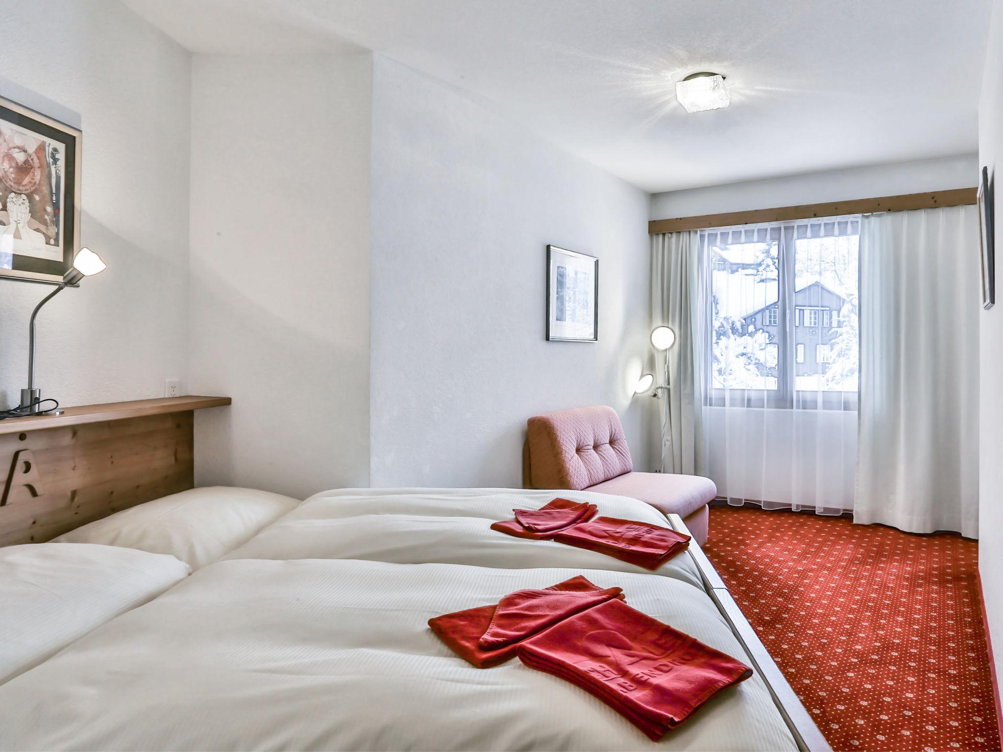 Foto 16 - Apartment mit 2 Schlafzimmern in Grindelwald mit blick auf die berge