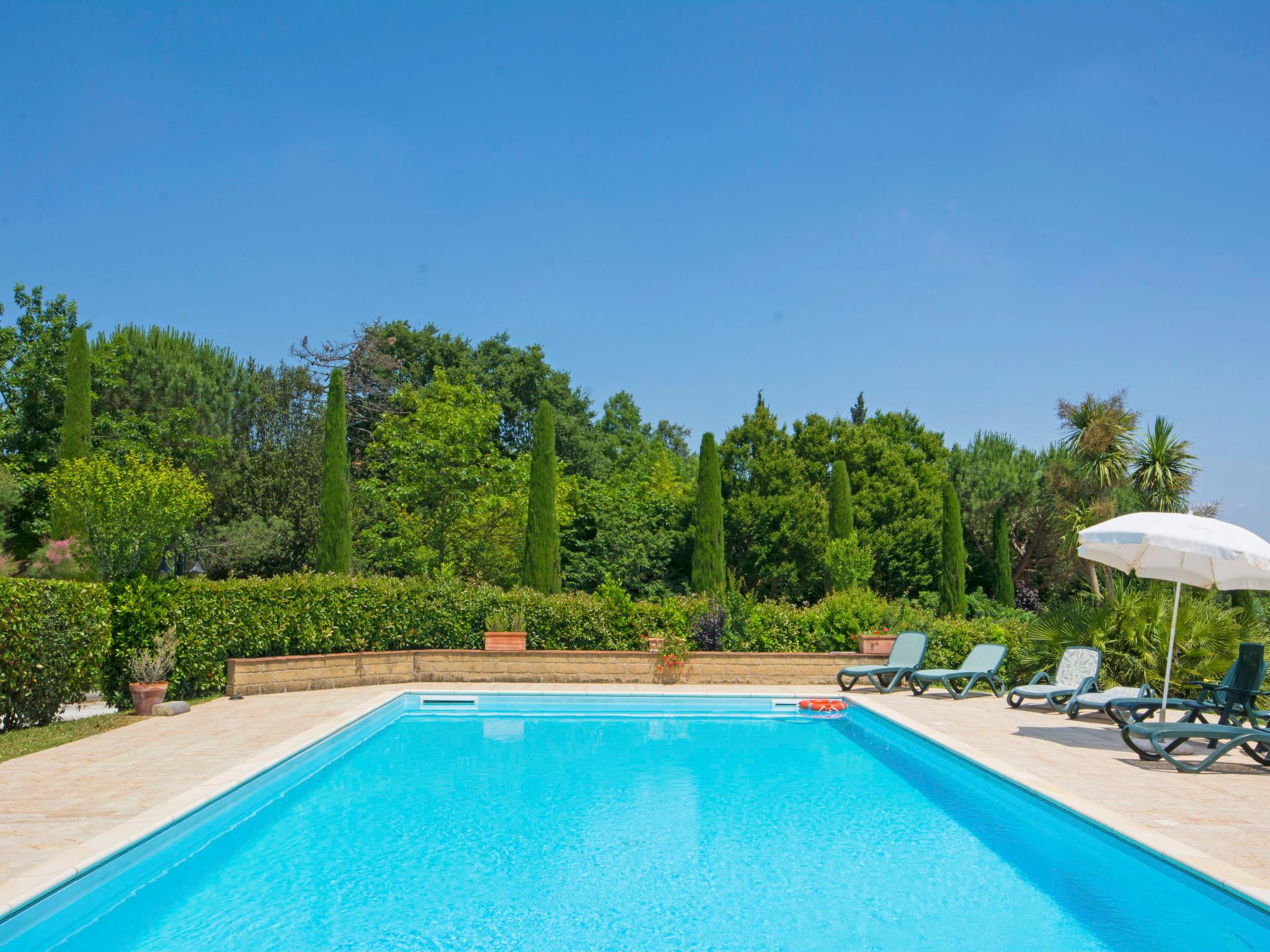 Photo 31 - 6 bedroom House in Fucecchio with private pool and garden