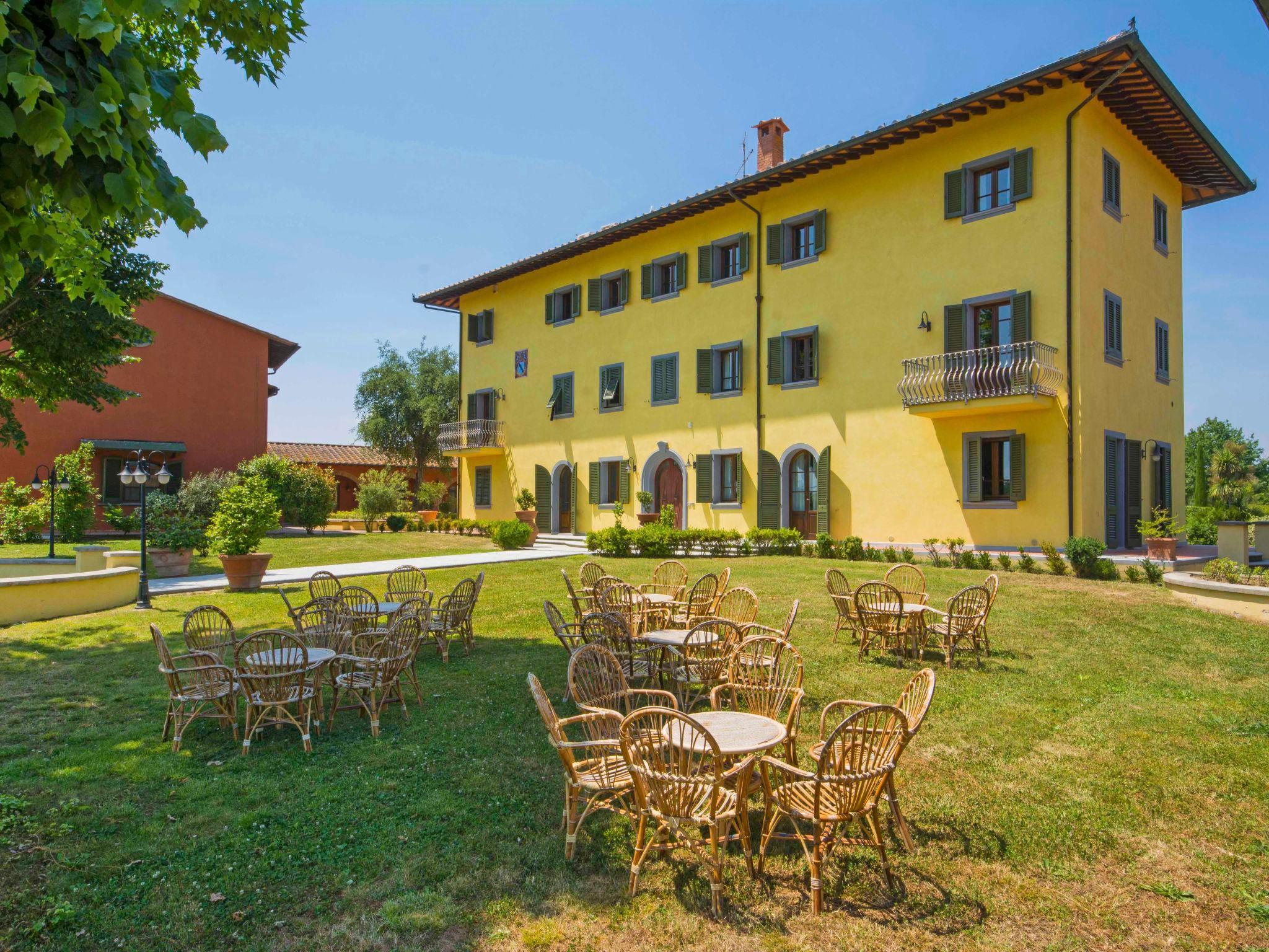 Foto 6 - Casa con 8 camere da letto a Fucecchio con piscina privata e giardino