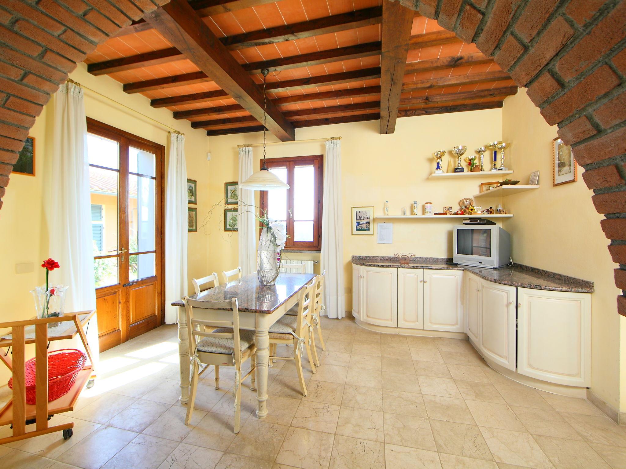 Photo 13 - 8 bedroom House in Fucecchio with private pool and garden