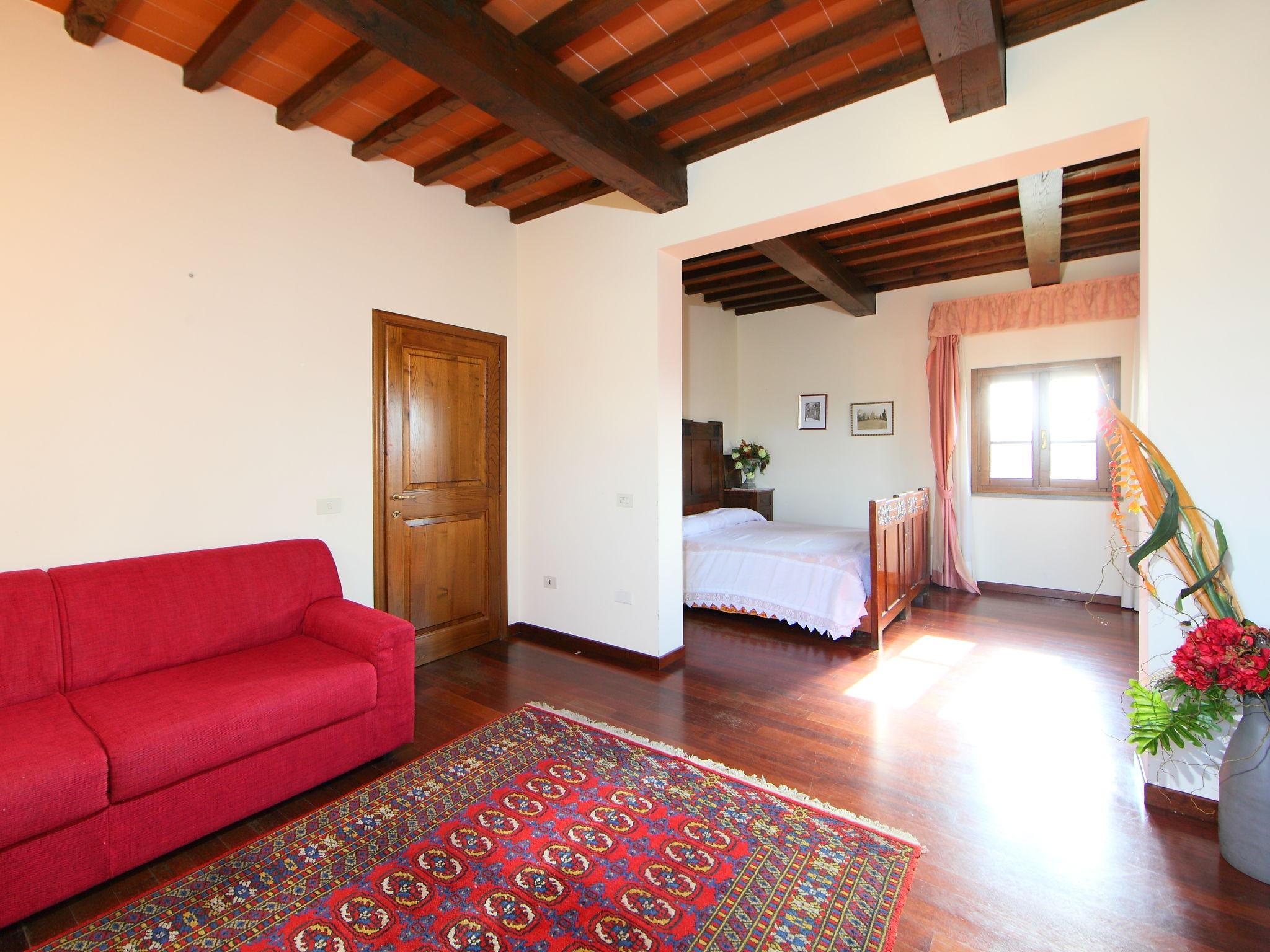 Foto 17 - Haus mit 8 Schlafzimmern in Fucecchio mit privater pool und garten