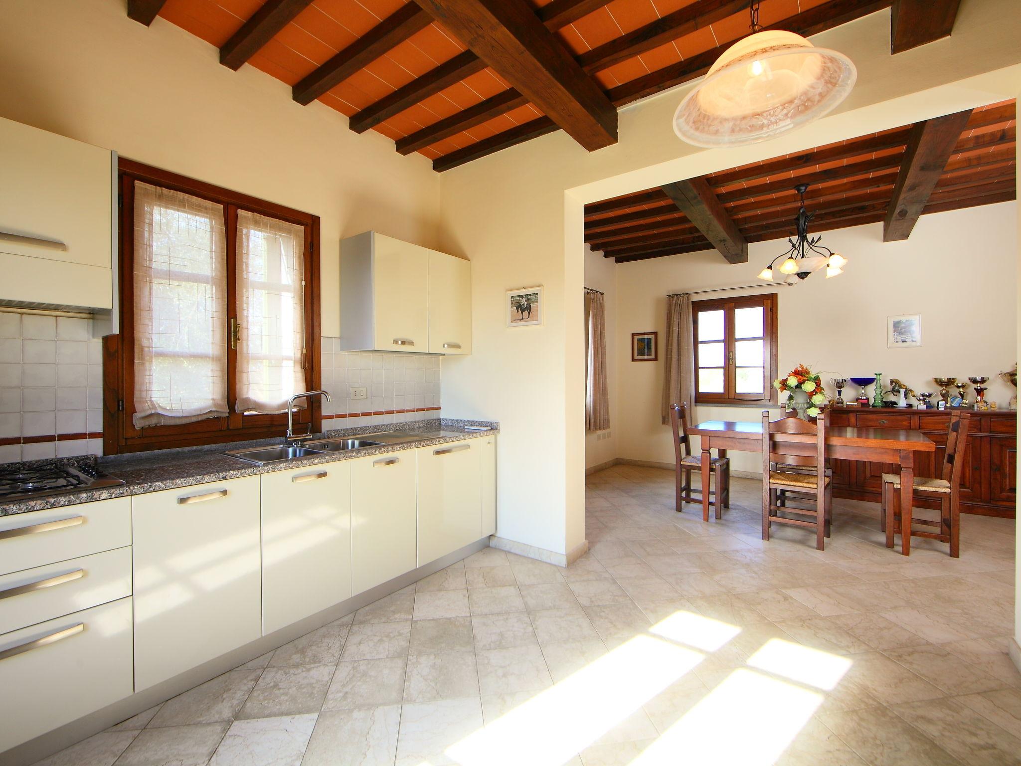 Photo 24 - 6 bedroom House in Fucecchio with private pool and garden