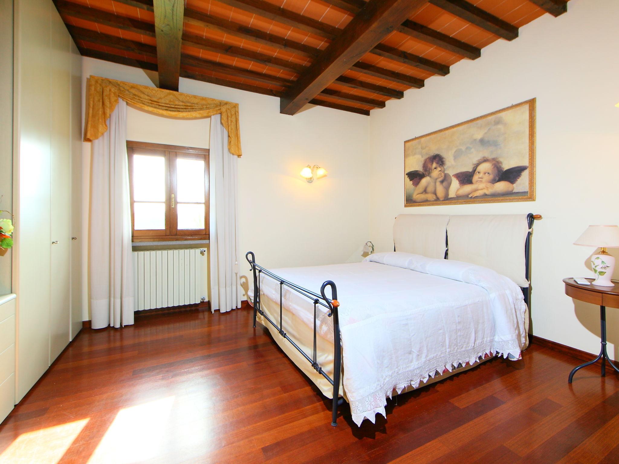 Foto 18 - Haus mit 8 Schlafzimmern in Fucecchio mit privater pool und garten