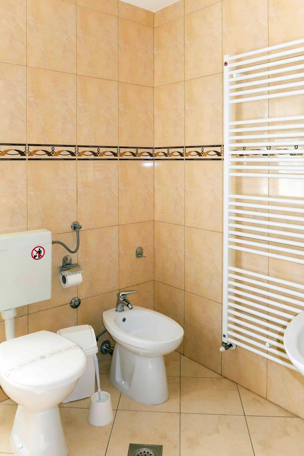 Foto 18 - Apartment mit 3 Schlafzimmern in Trogir mit schwimmbad und blick aufs meer