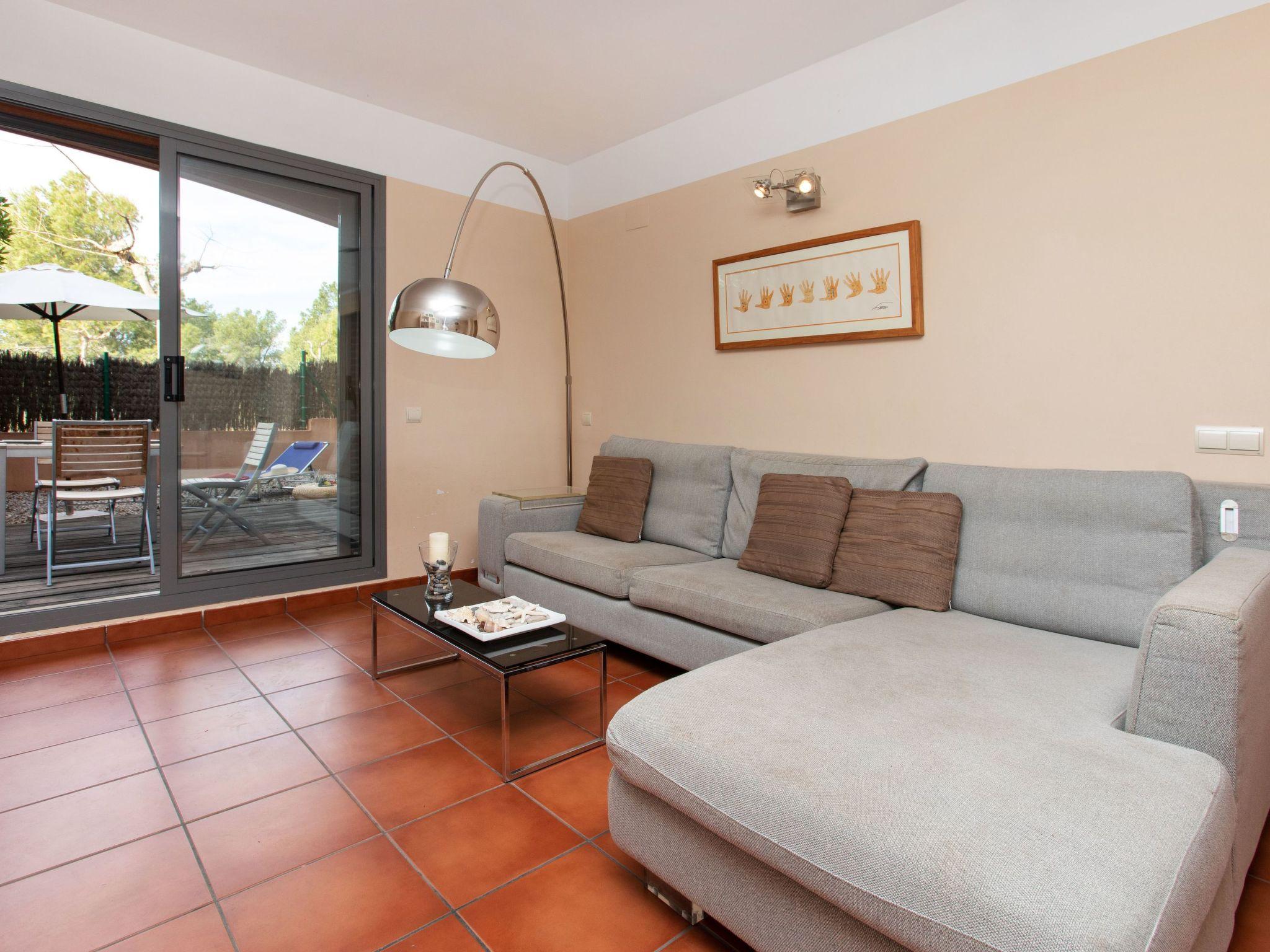 Photo 9 - 1 bedroom Apartment in l'Ametlla de Mar with swimming pool and garden