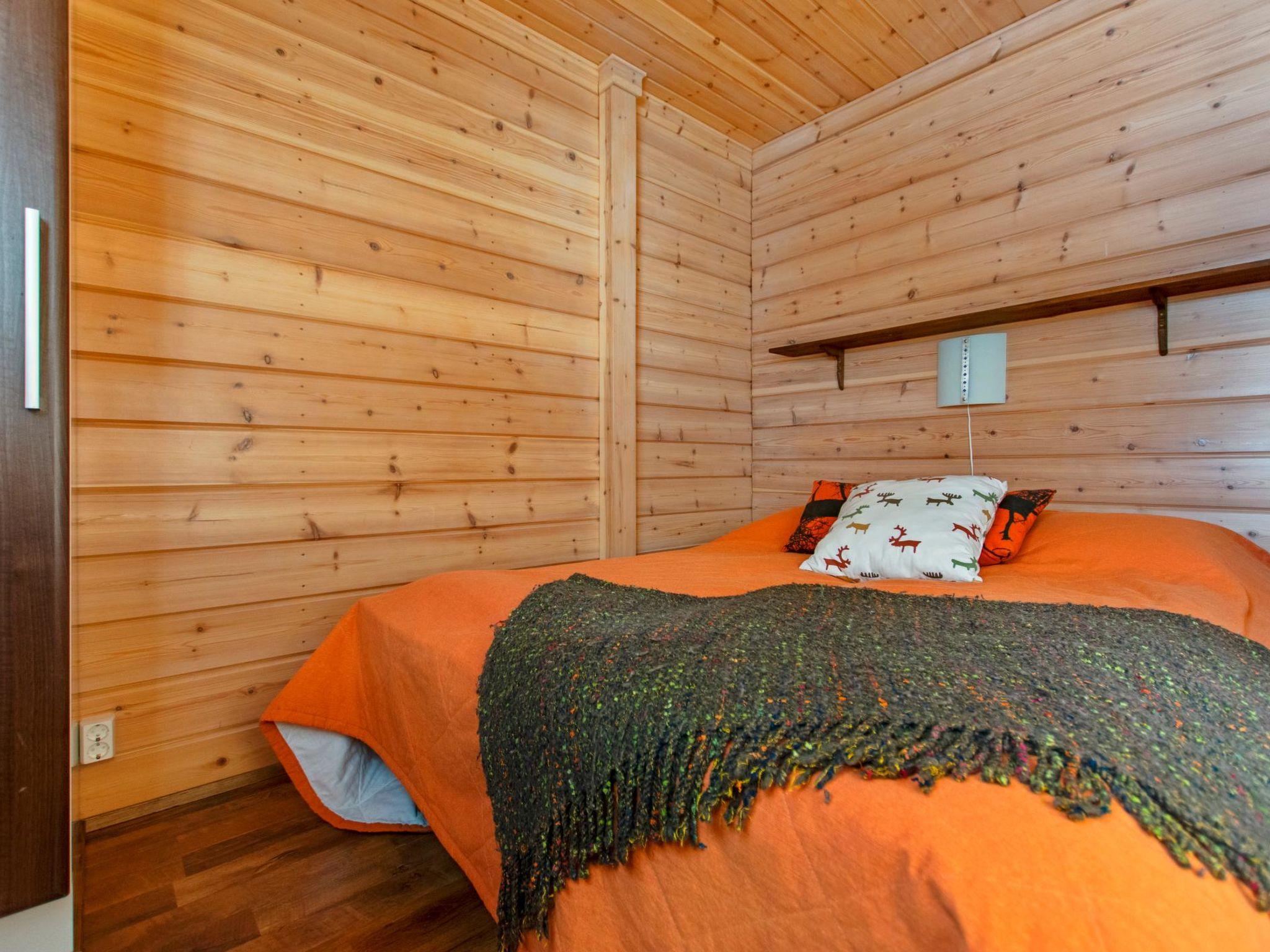 Foto 10 - Casa de 2 habitaciones en Kuusamo con sauna y vistas a la montaña