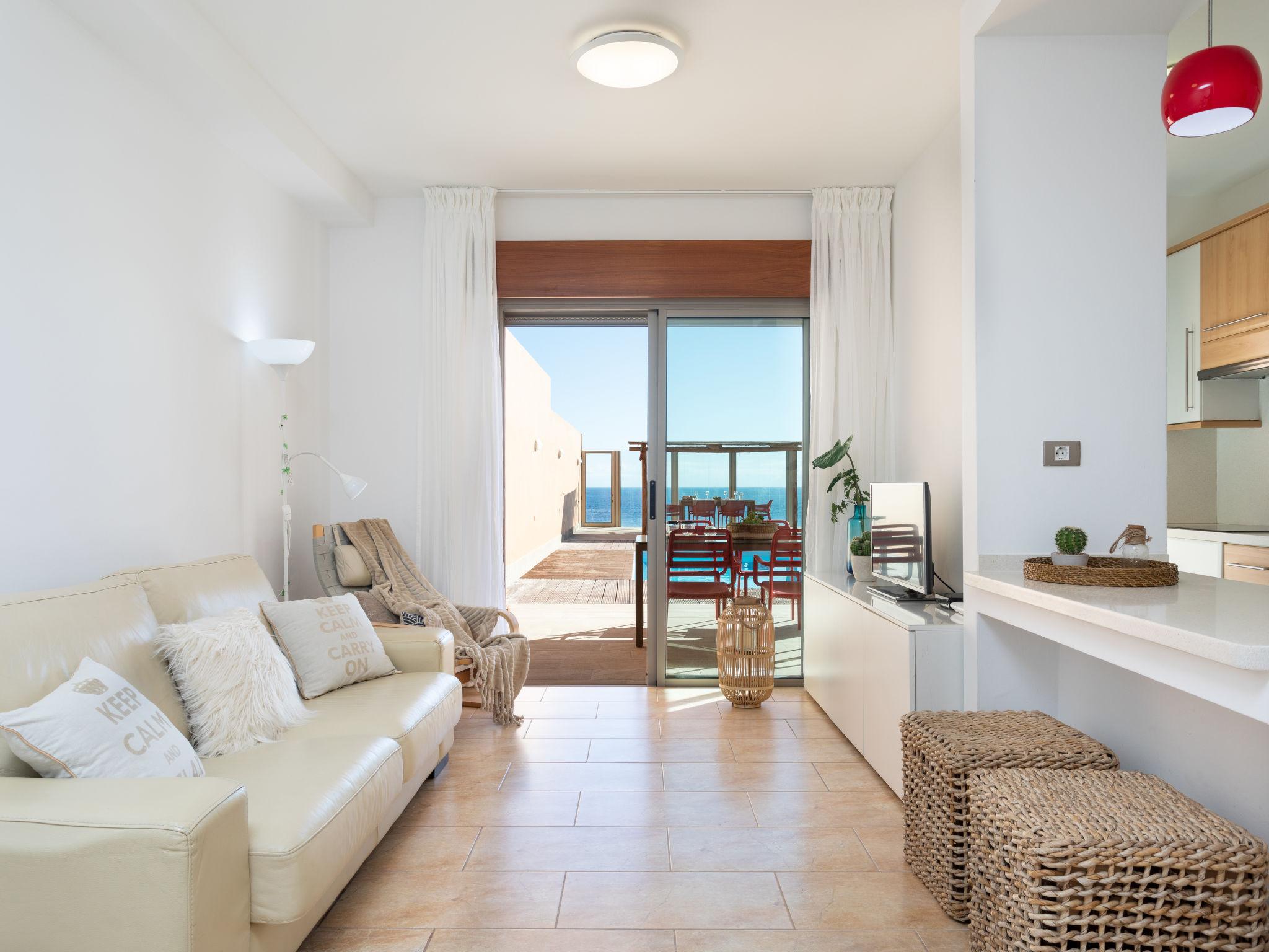 Foto 5 - Apartamento de 2 habitaciones en Arico con piscina privada y vistas al mar