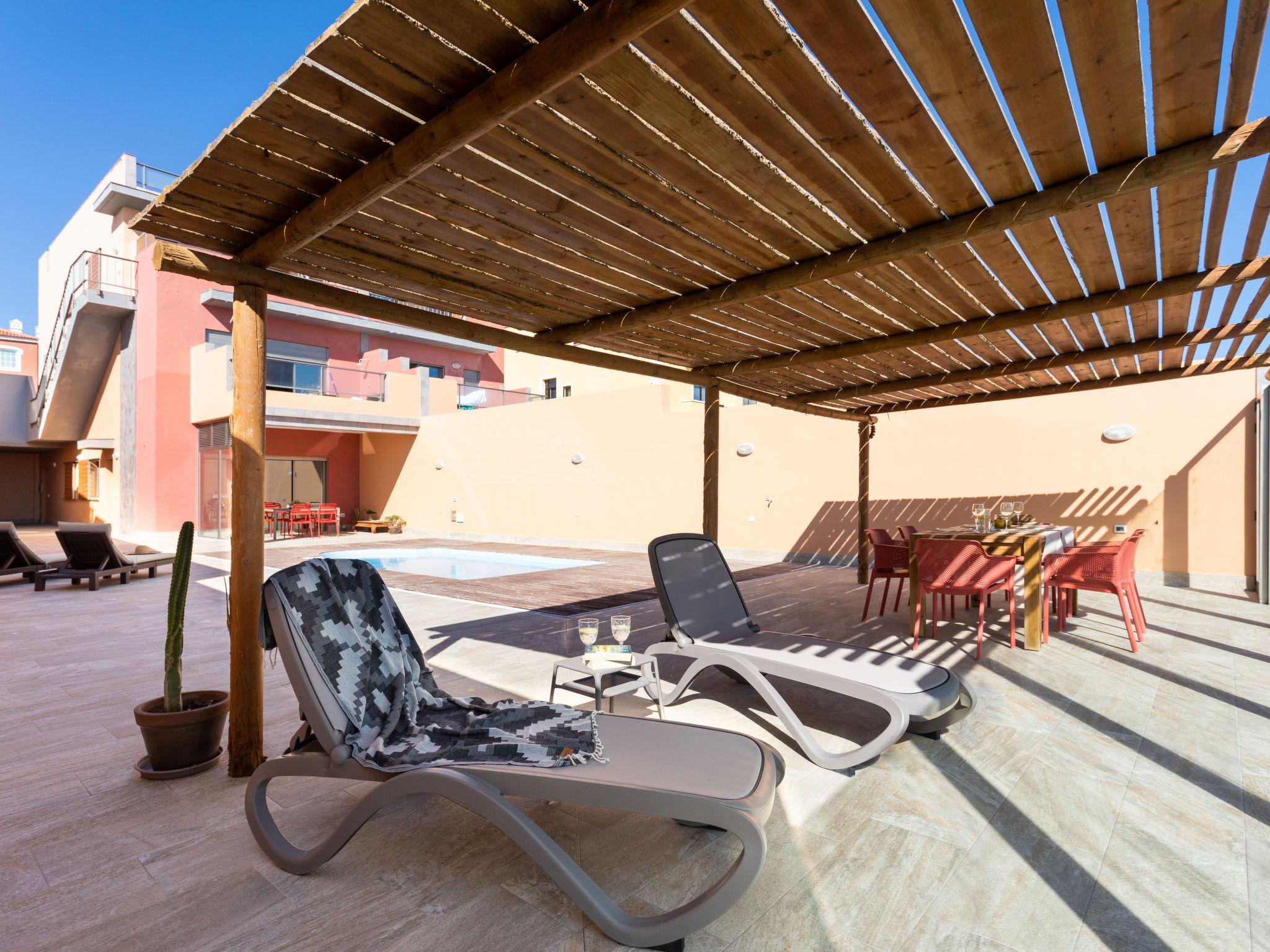 Foto 31 - Appartamento con 2 camere da letto a Arico con piscina privata e vista mare