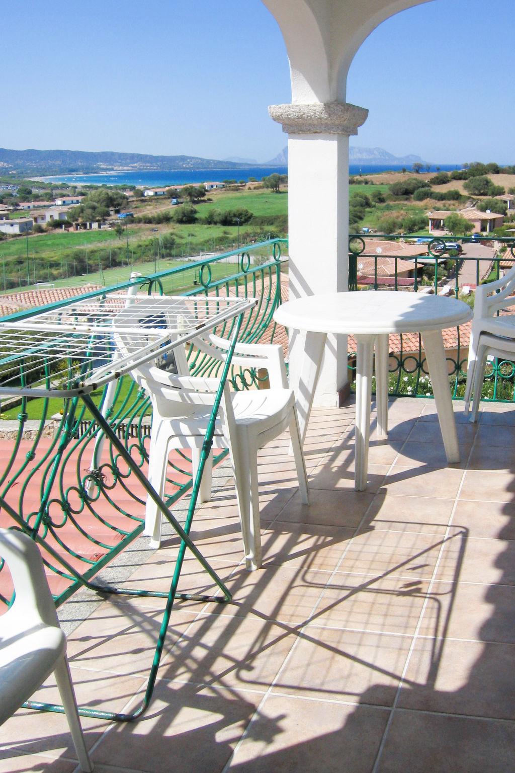 Photo 11 - 2 bedroom Apartment in Budoni with garden and terrace