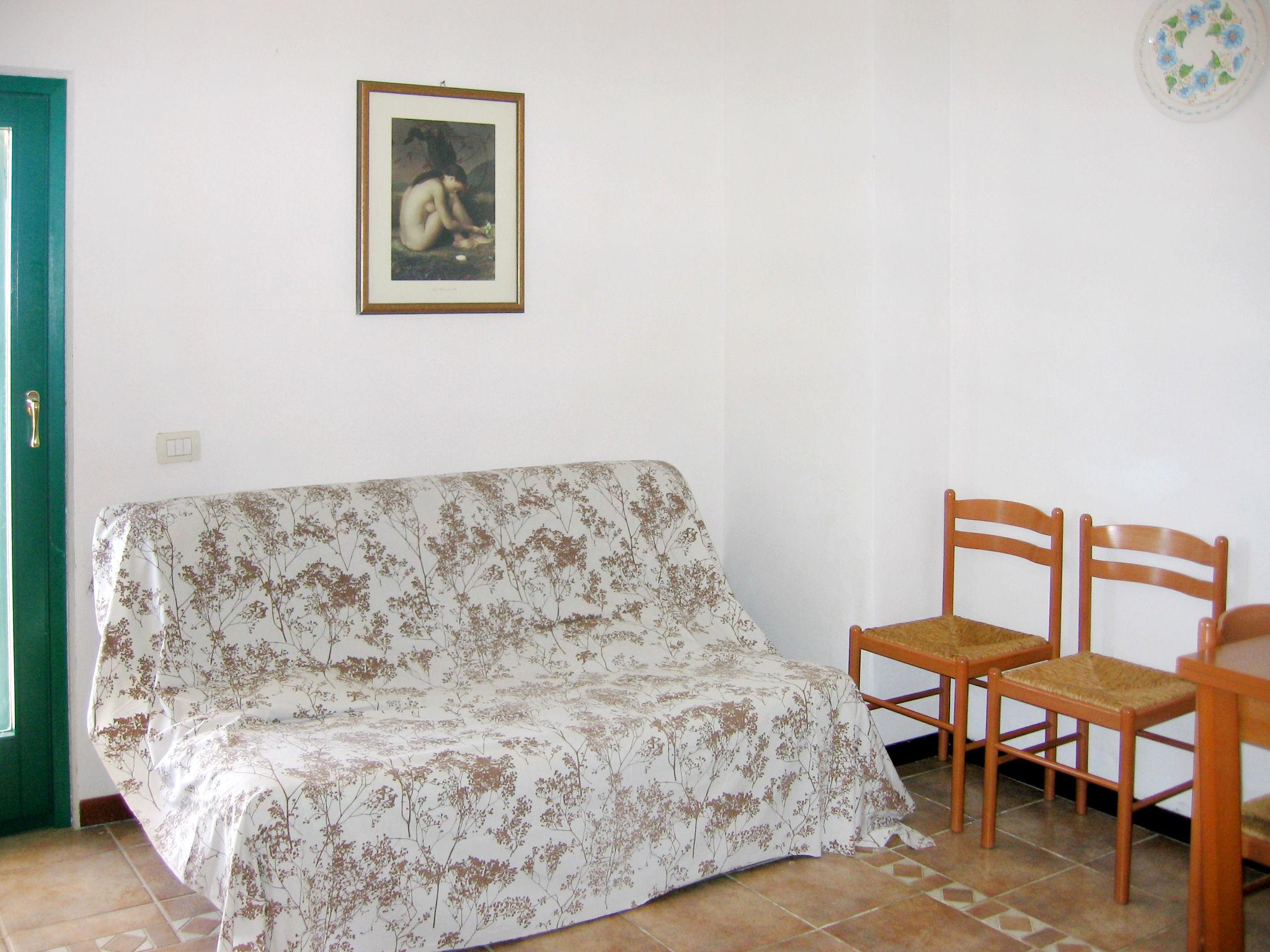 Photo 7 - Appartement de 2 chambres à Budoni avec terrasse et vues à la mer
