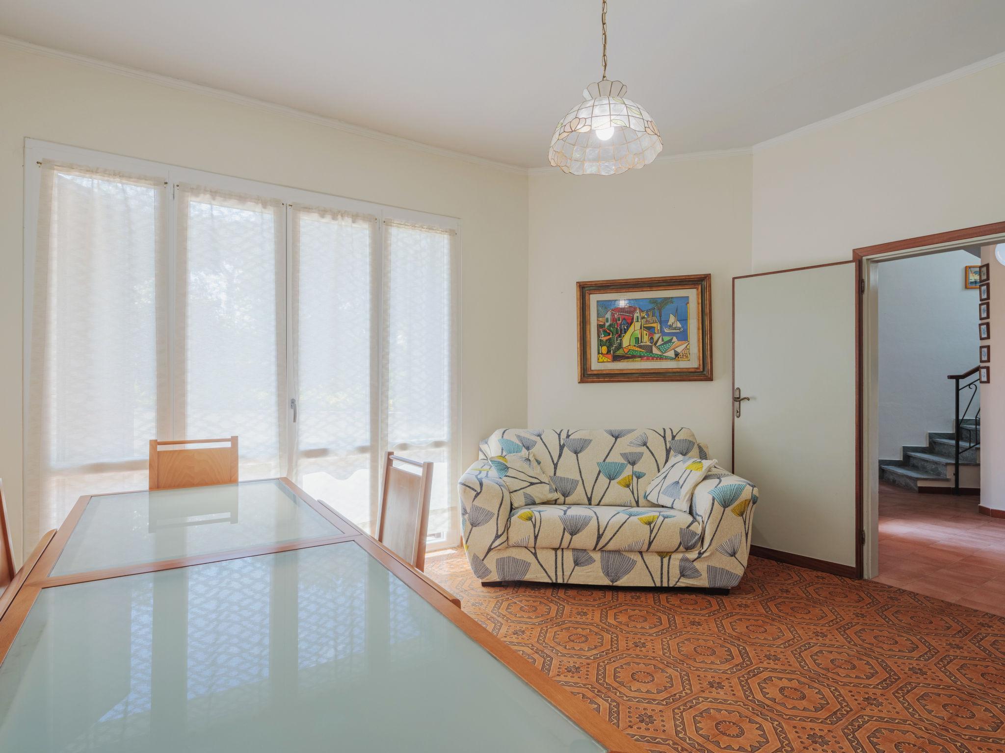 Photo 8 - 4 bedroom House in Pietrasanta with private pool and garden