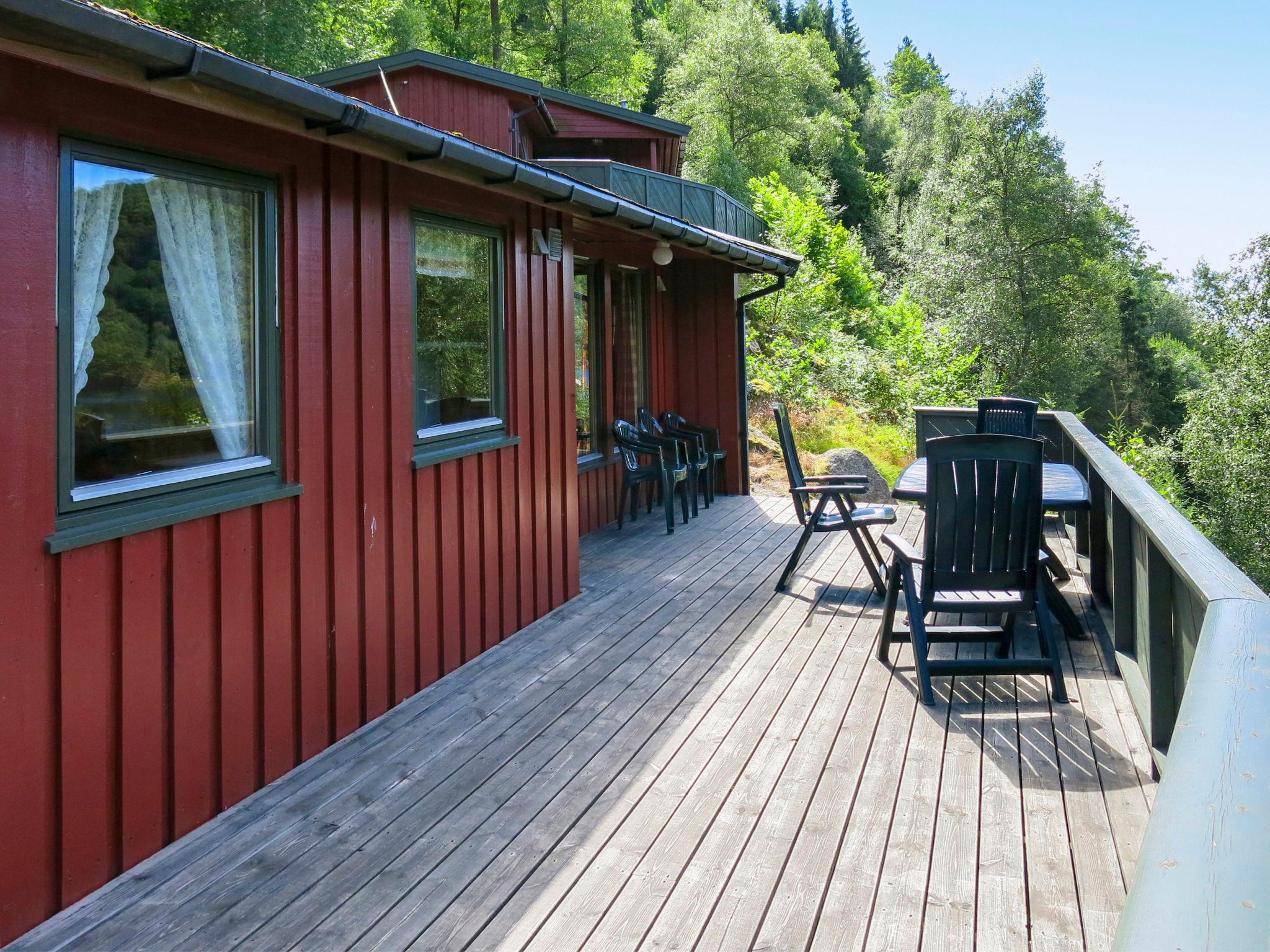 Foto 8 - Casa de 2 quartos em Lyngdal com jardim e terraço