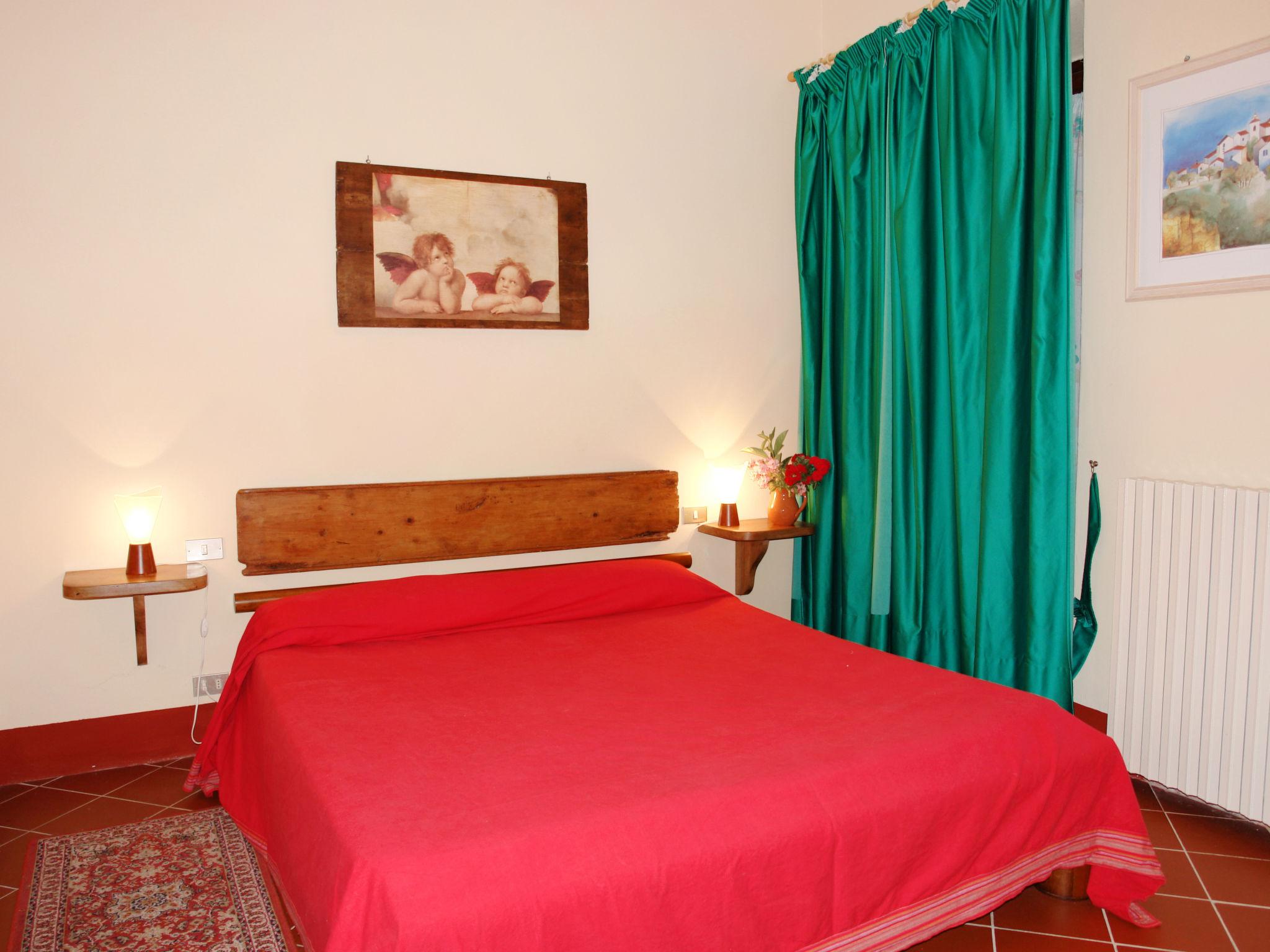 Foto 5 - Apartment mit 1 Schlafzimmer in Certaldo mit schwimmbad und garten