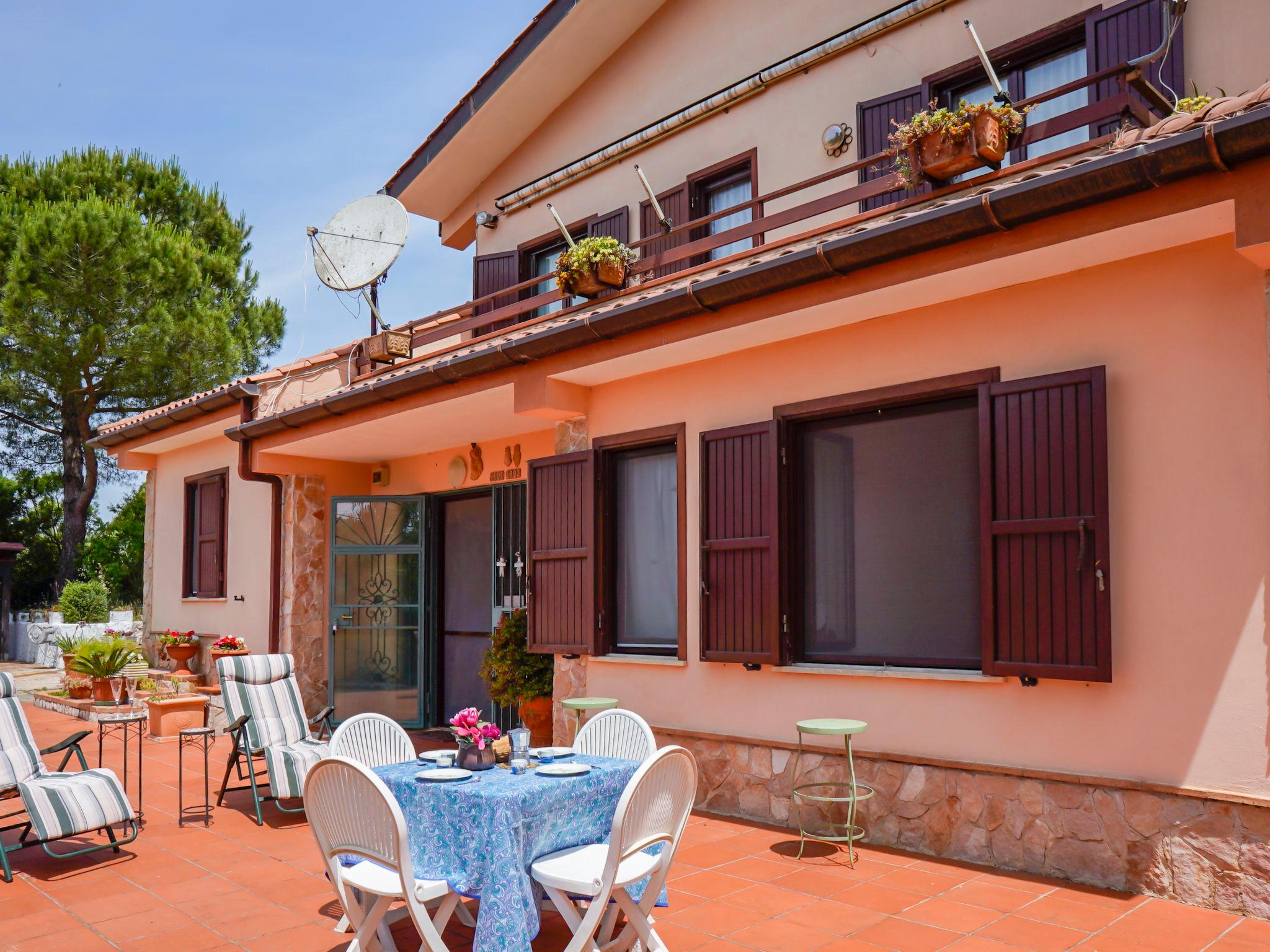 Foto 4 - Casa de 6 quartos em Itri com piscina privada e vistas do mar