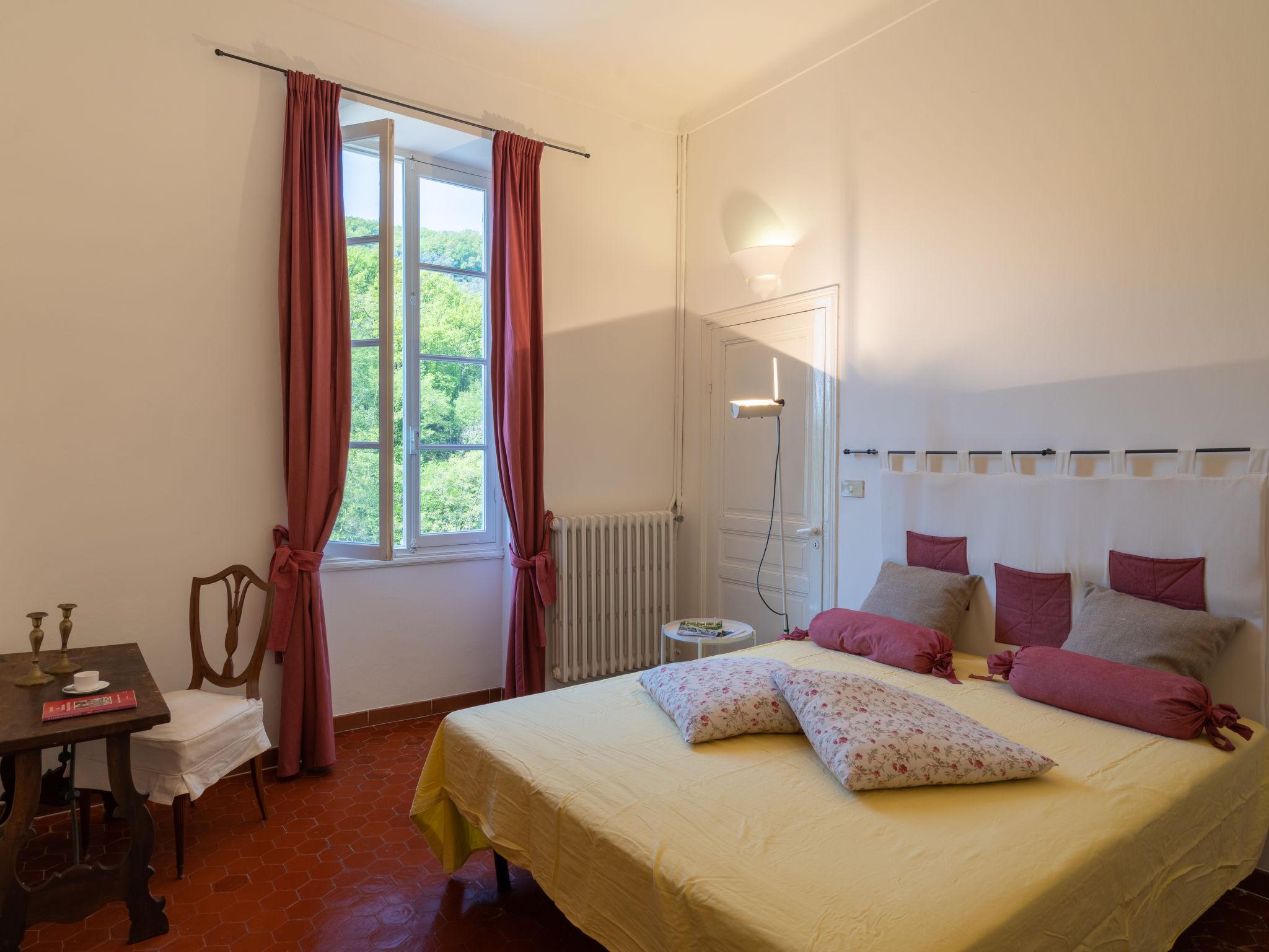 Foto 11 - Appartamento con 4 camere da letto a Prelà con giardino e terrazza