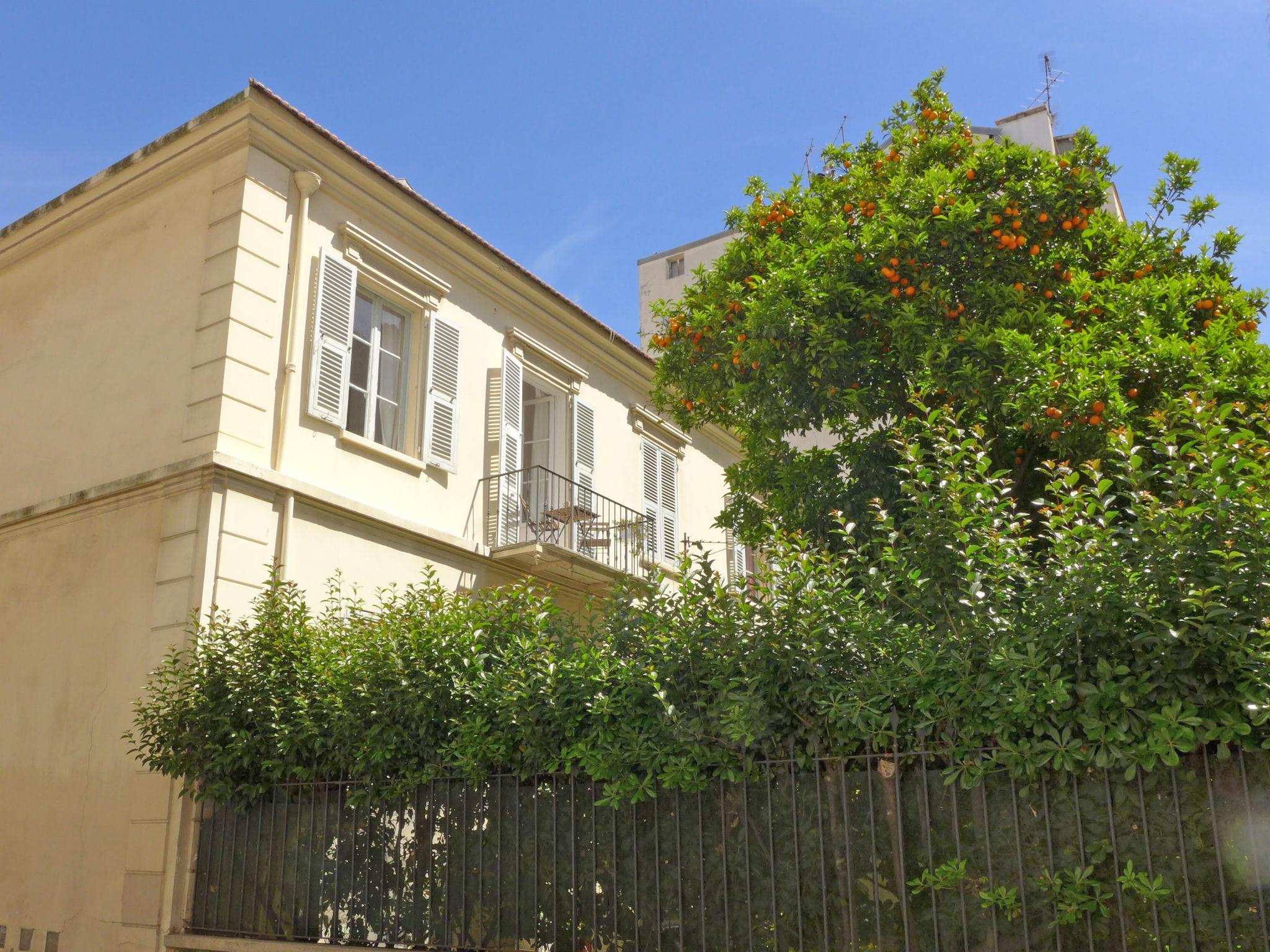 Foto 15 - Apartamento de 1 quarto em Nice com vistas do mar