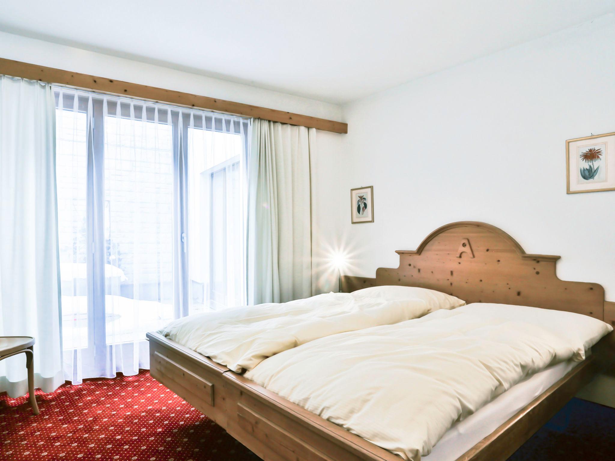 Foto 5 - Appartamento con 3 camere da letto a Grindelwald con terrazza e vista sulle montagne