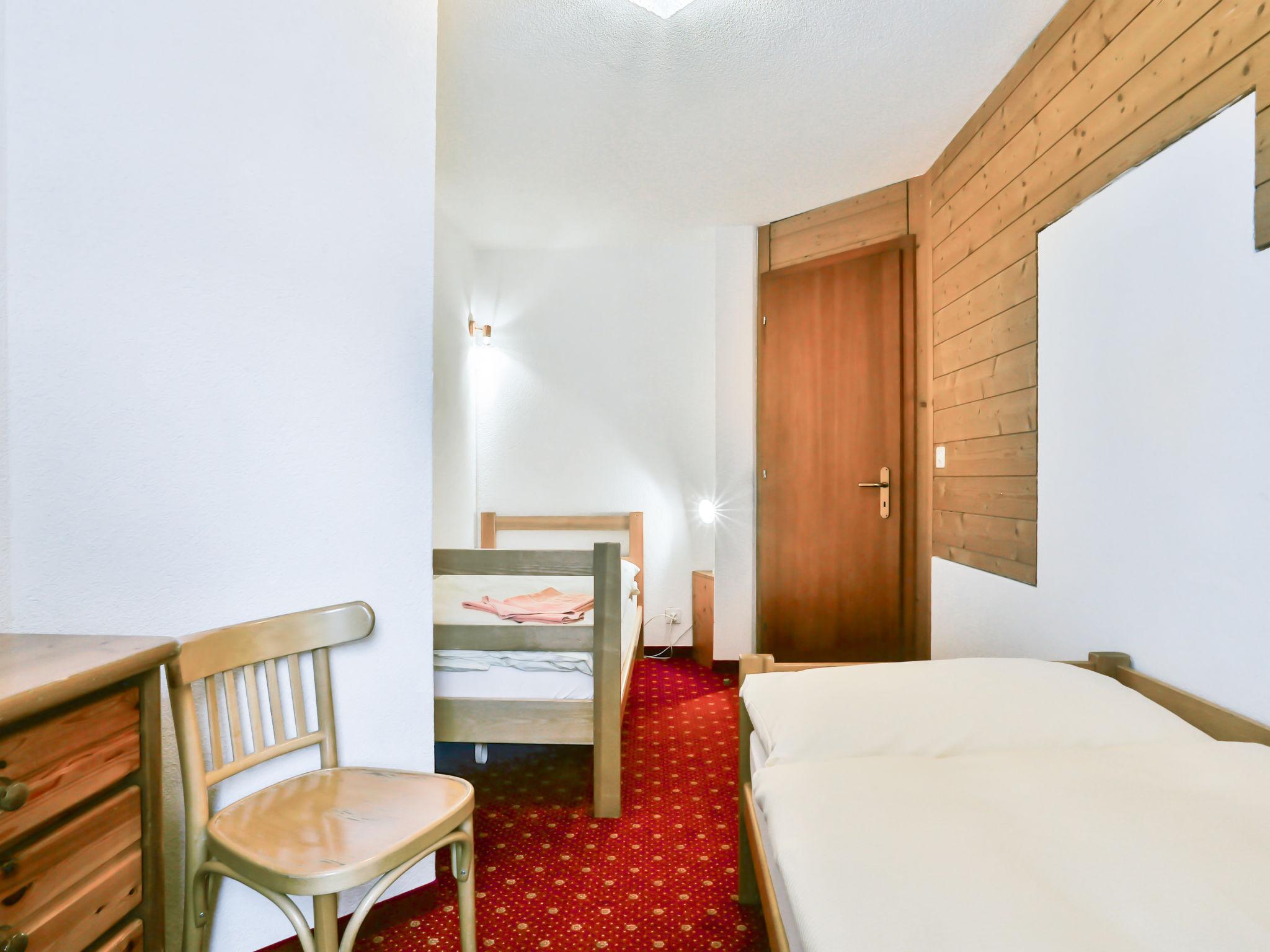 Foto 12 - Appartamento con 3 camere da letto a Grindelwald con terrazza e vista sulle montagne