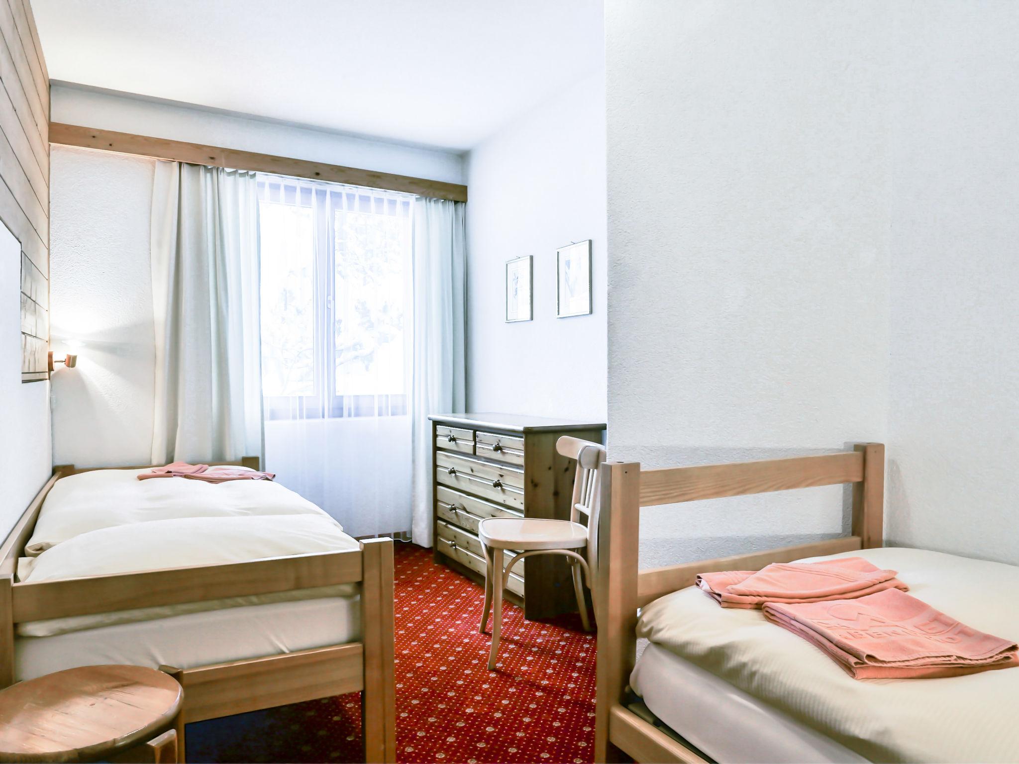Foto 13 - Apartment mit 3 Schlafzimmern in Grindelwald mit terrasse und blick auf die berge