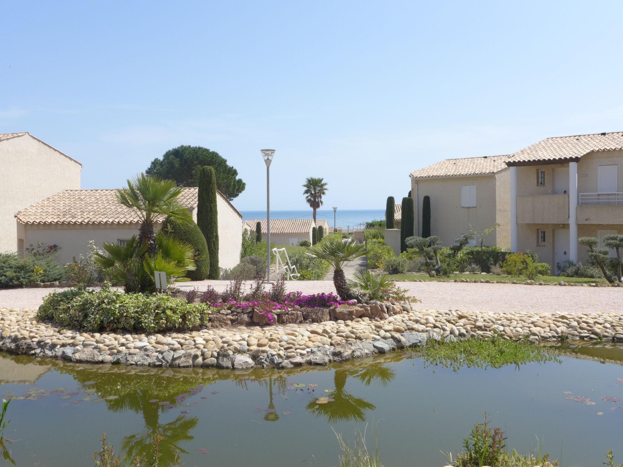 Foto 22 - Appartamento con 2 camere da letto a Fréjus con piscina e vista mare