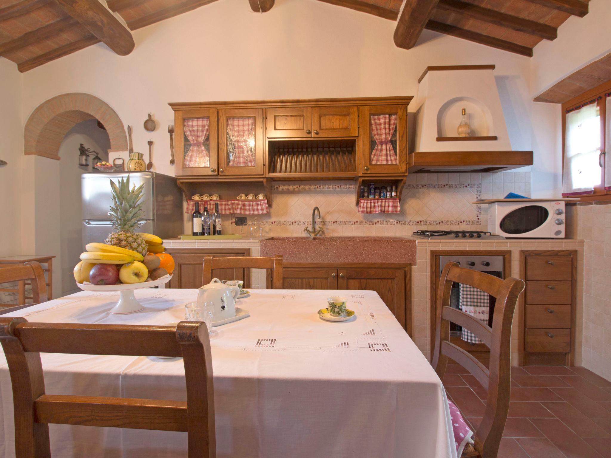 Photo 8 - 3 bedroom House in Cortona with swimming pool and garden