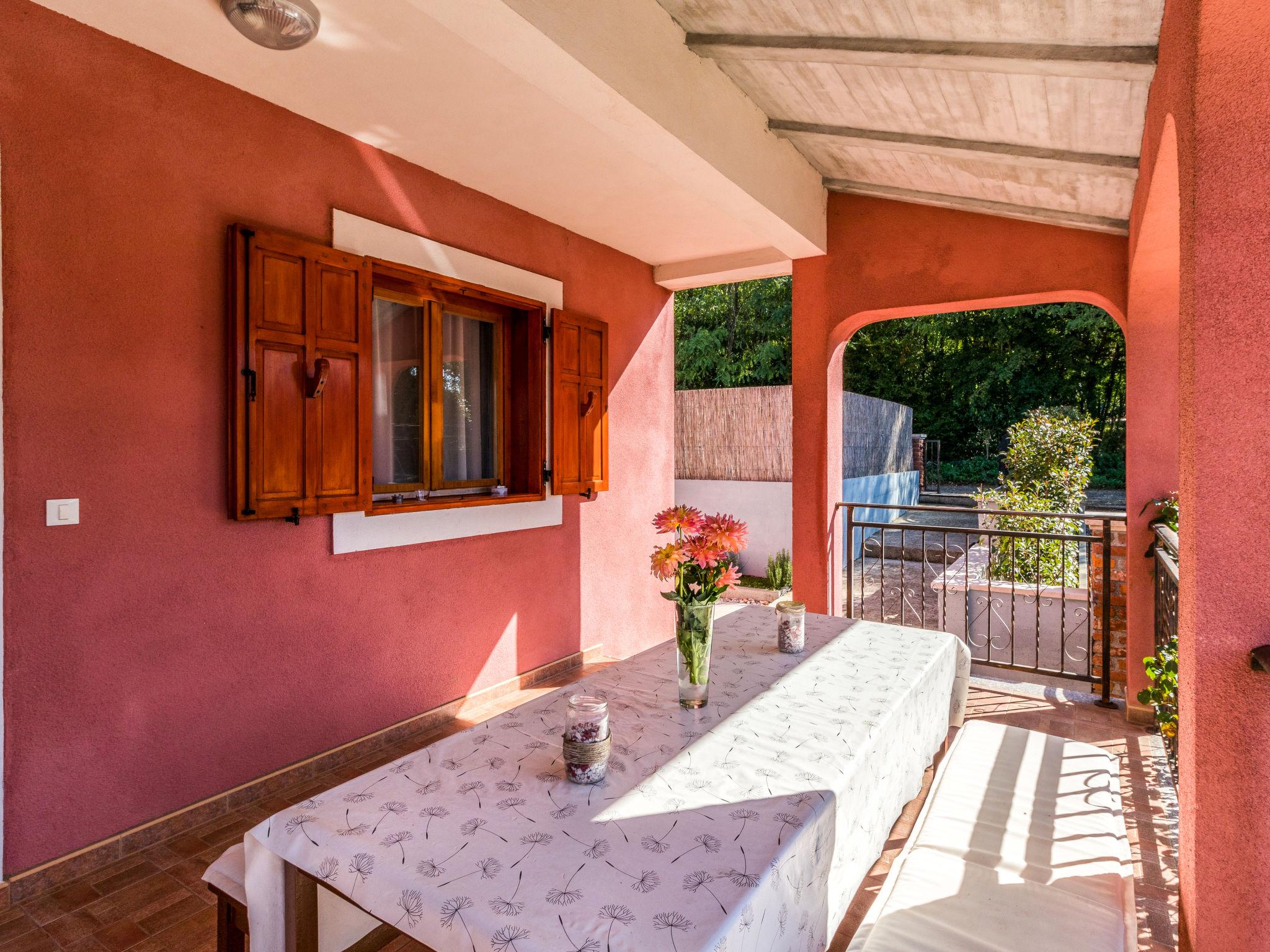 Foto 8 - Casa de 2 habitaciones en Višnjan con piscina privada y vistas al mar