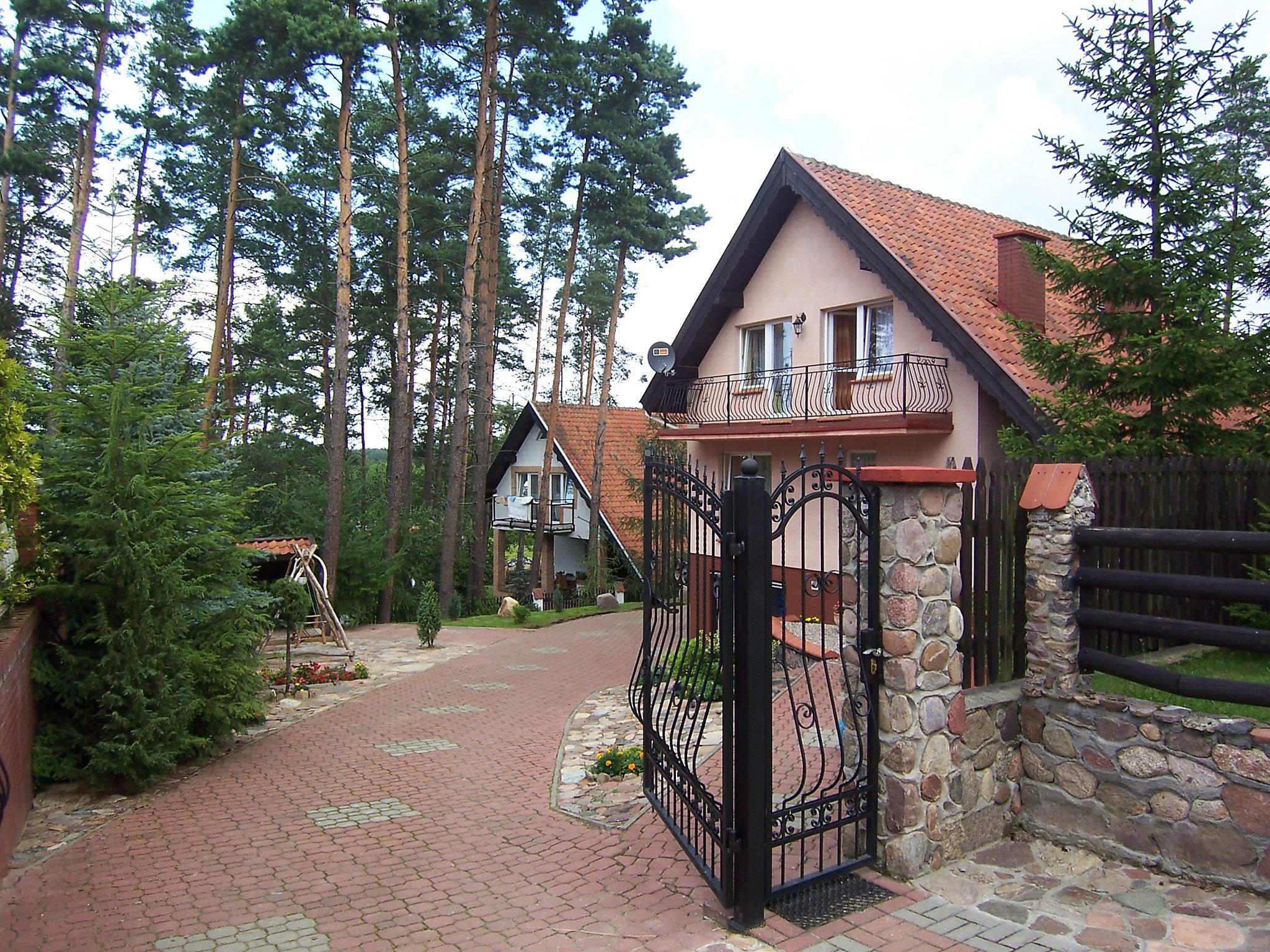 Foto 25 - Casa de 4 habitaciones en Grunwald con piscina privada y jardín