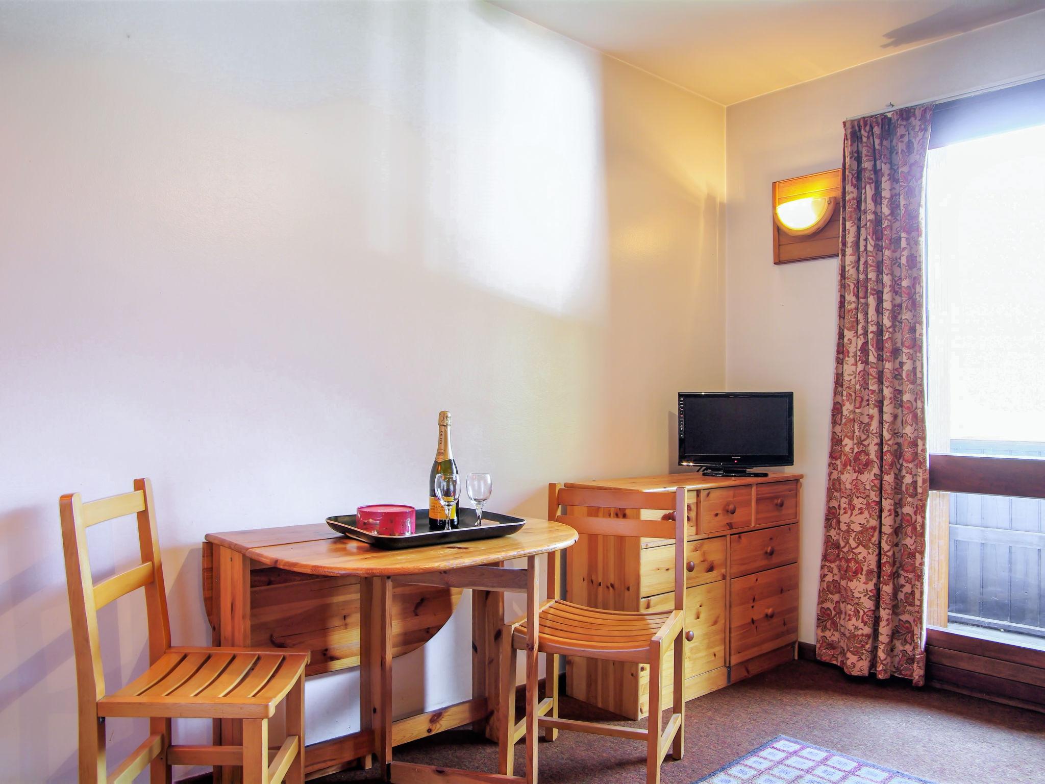 Photo 2 - Apartment in Chamonix-Mont-Blanc with mountain view