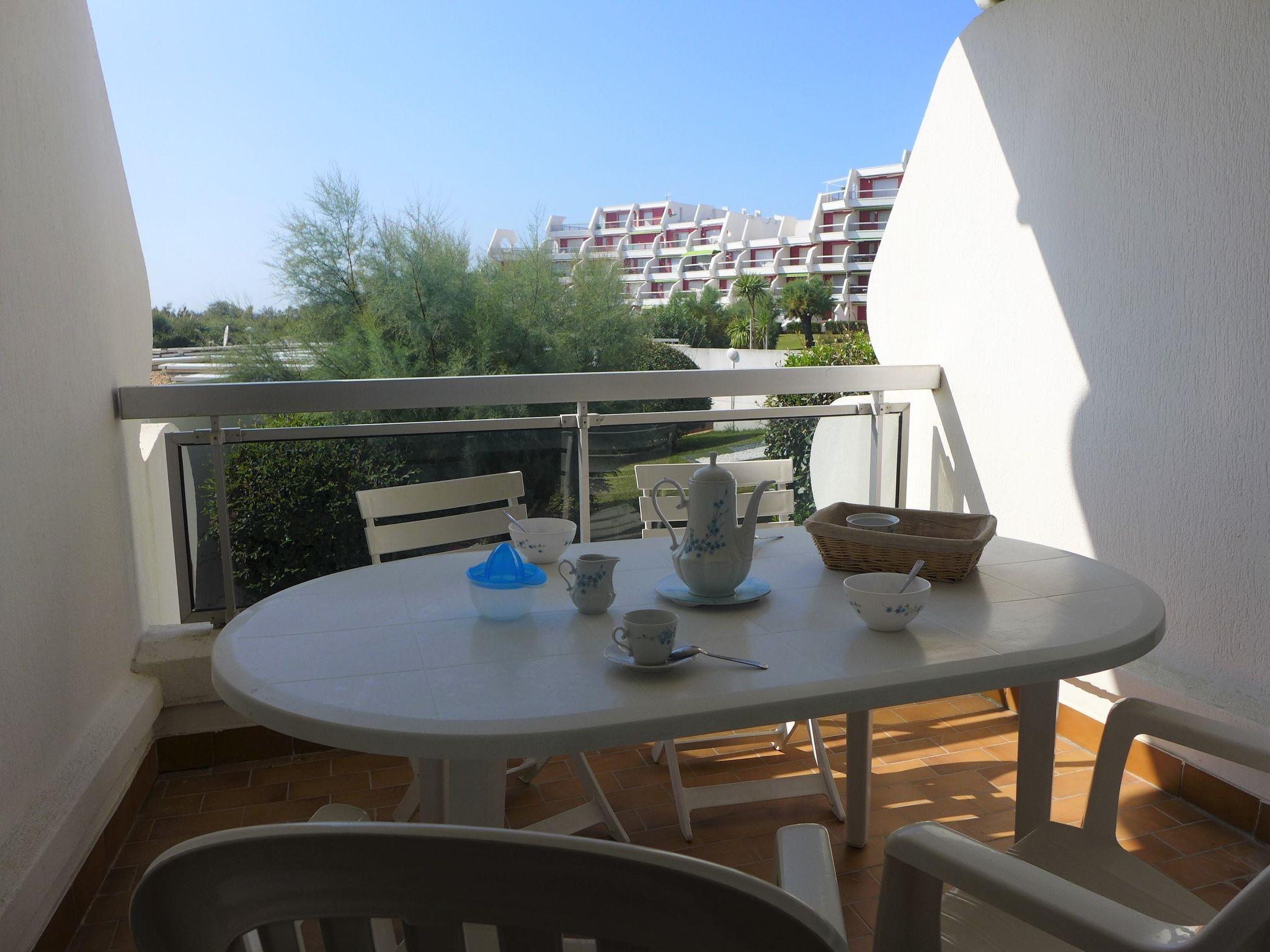 Foto 2 - Apartamento de 1 habitación en La Grande-Motte con terraza y vistas al mar