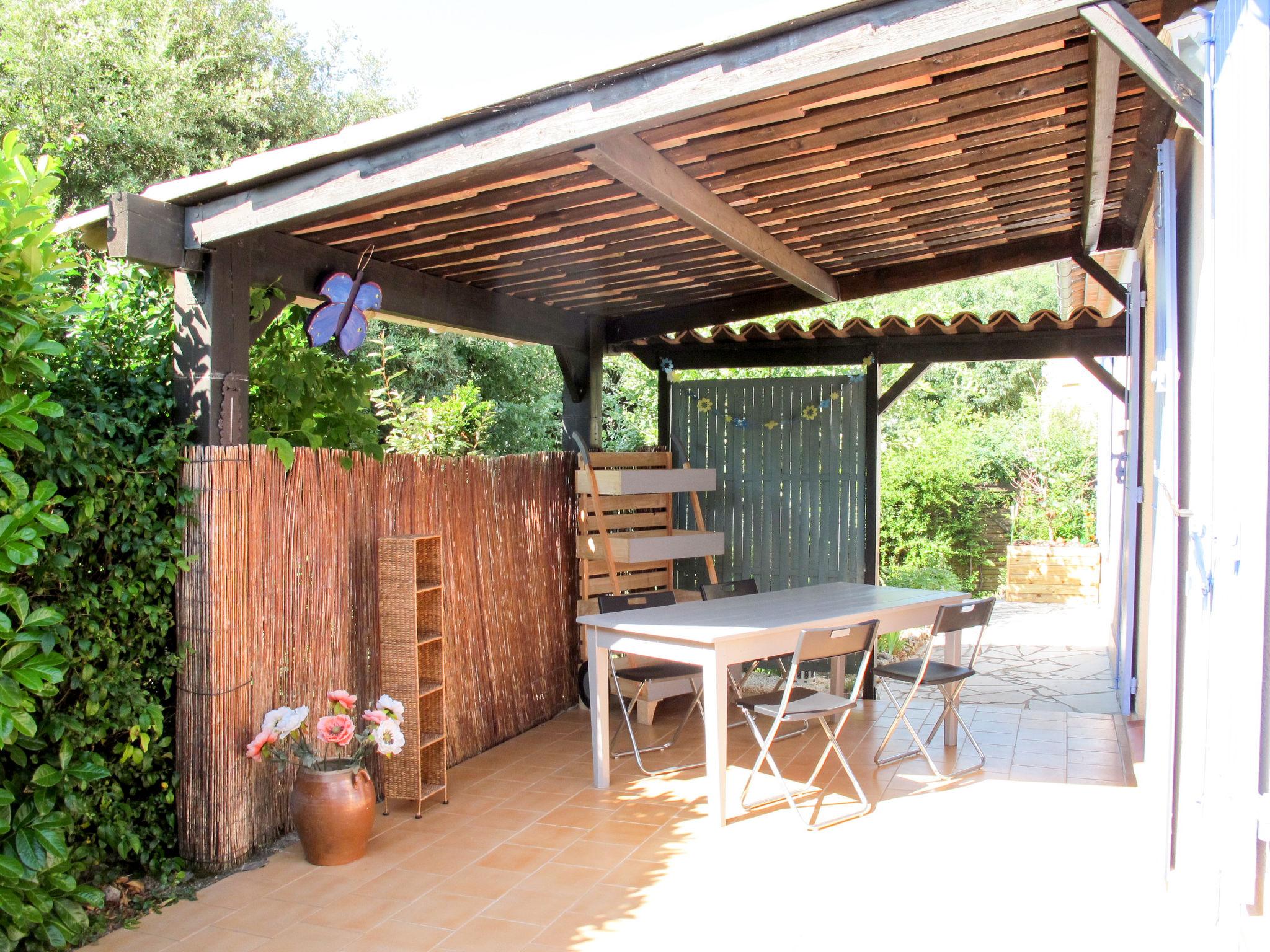 Photo 6 - Maison de 2 chambres à Quinson avec piscine et jardin