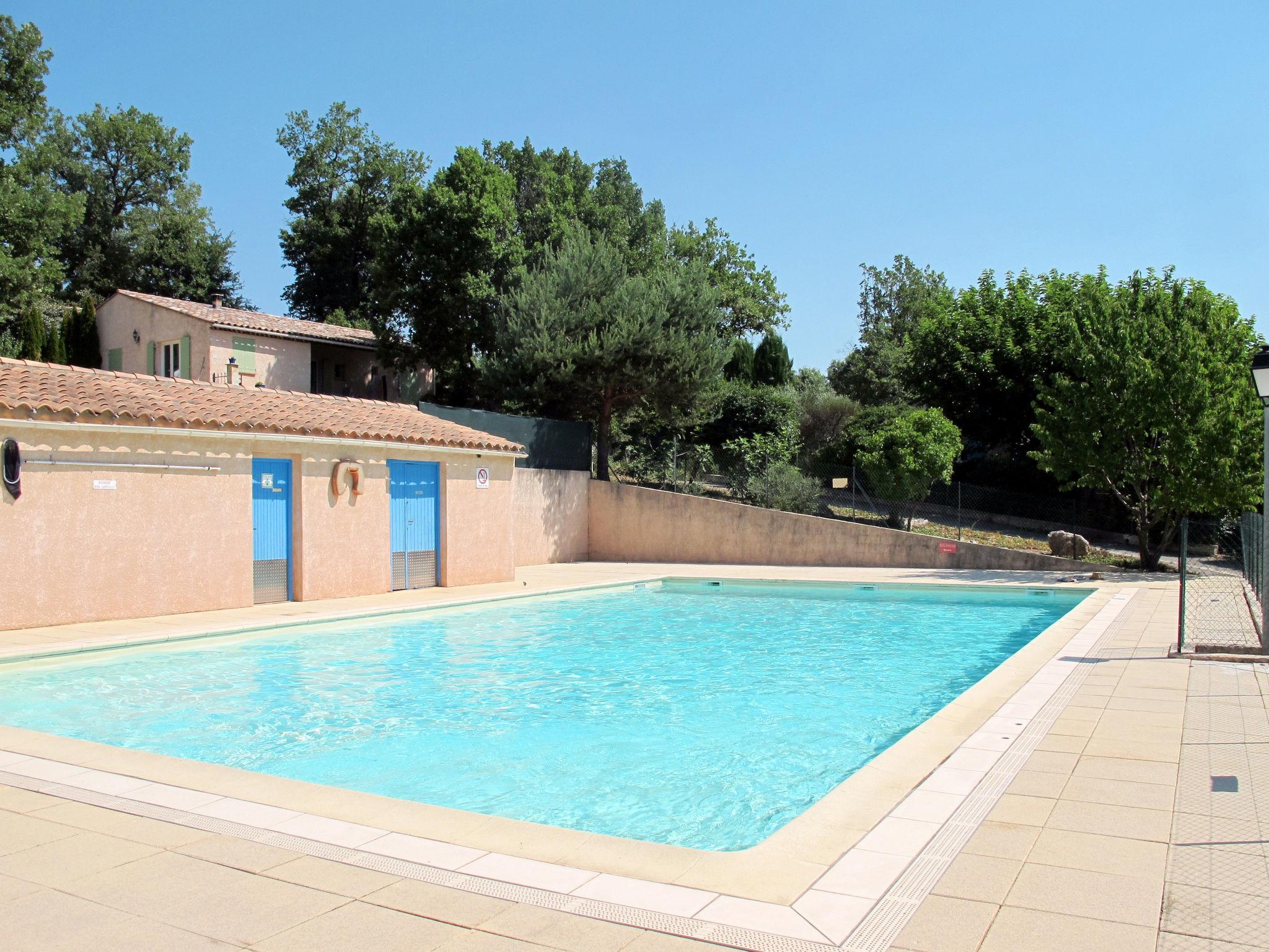 Photo 2 - Maison de 2 chambres à Quinson avec piscine et jardin