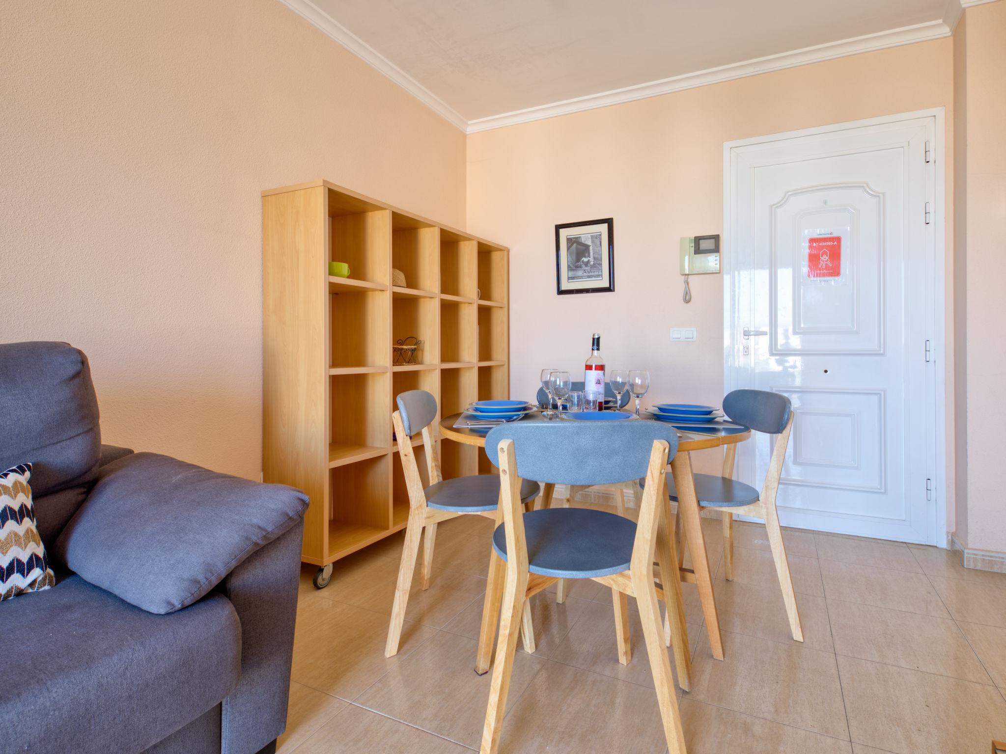 Photo 8 - 1 bedroom Apartment in Dénia with swimming pool and garden