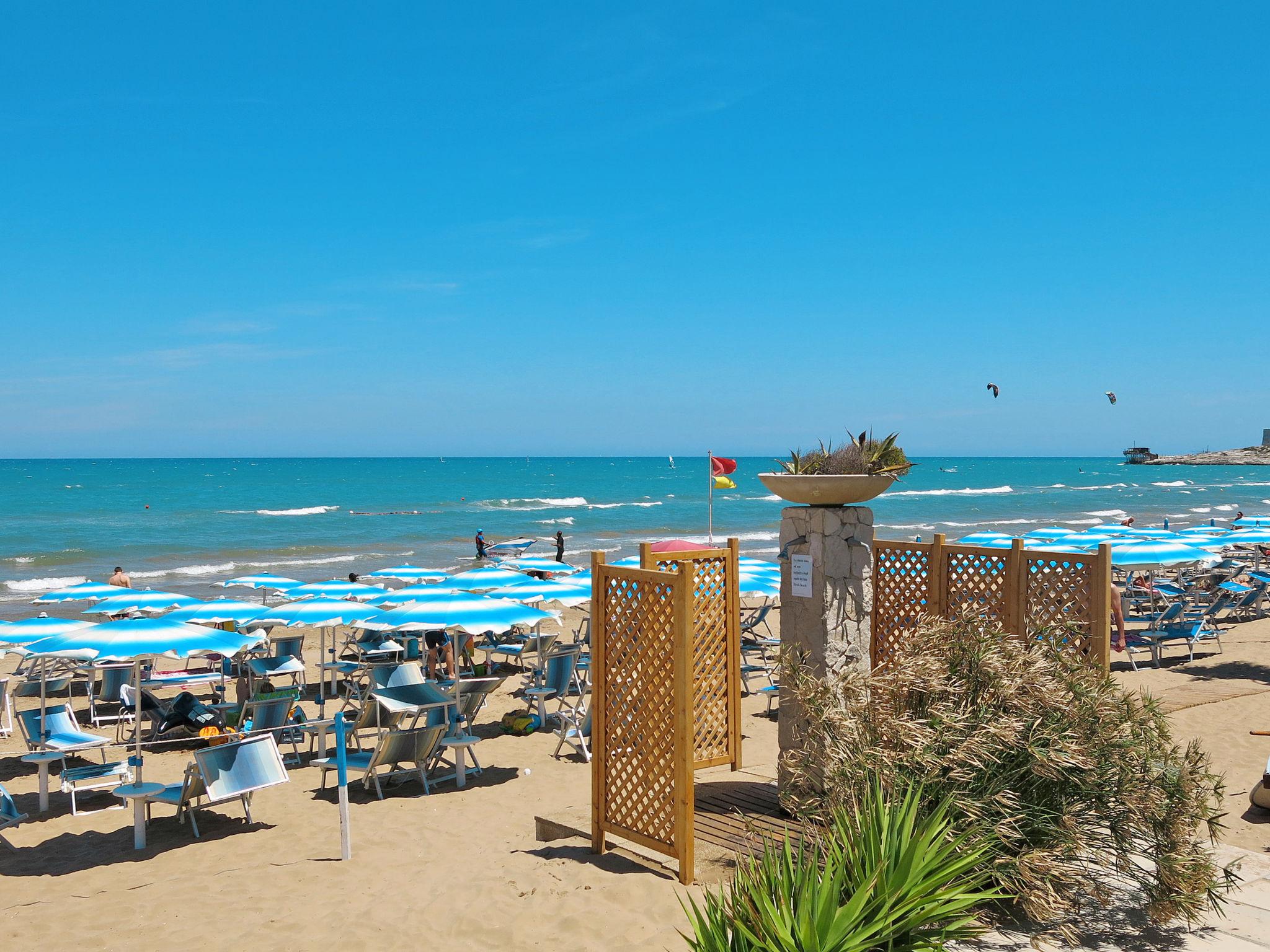 Photo 17 - Maison de 2 chambres à Vieste avec piscine et vues à la mer