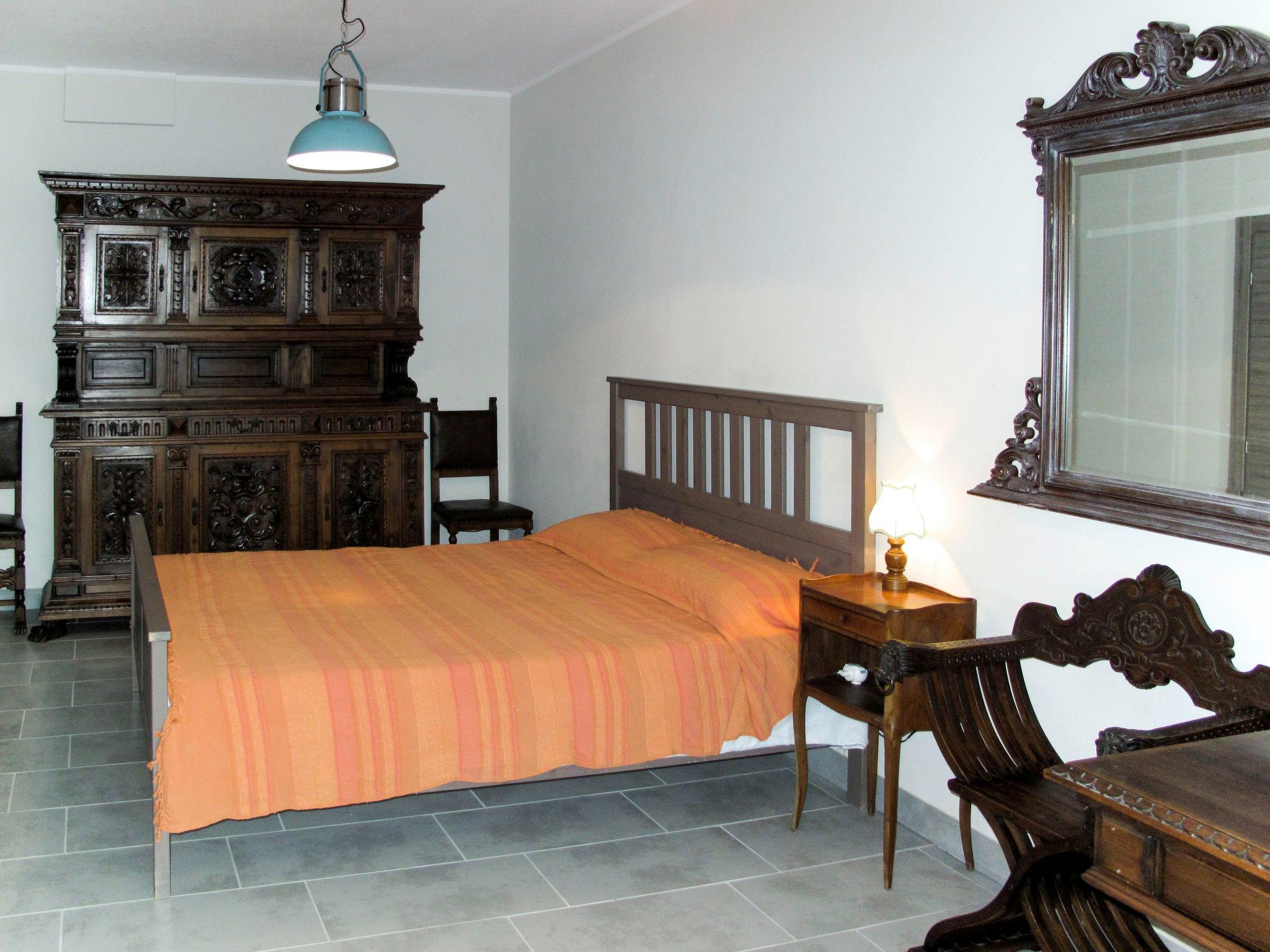 Foto 13 - Haus mit 4 Schlafzimmern in Dolcedo mit terrasse