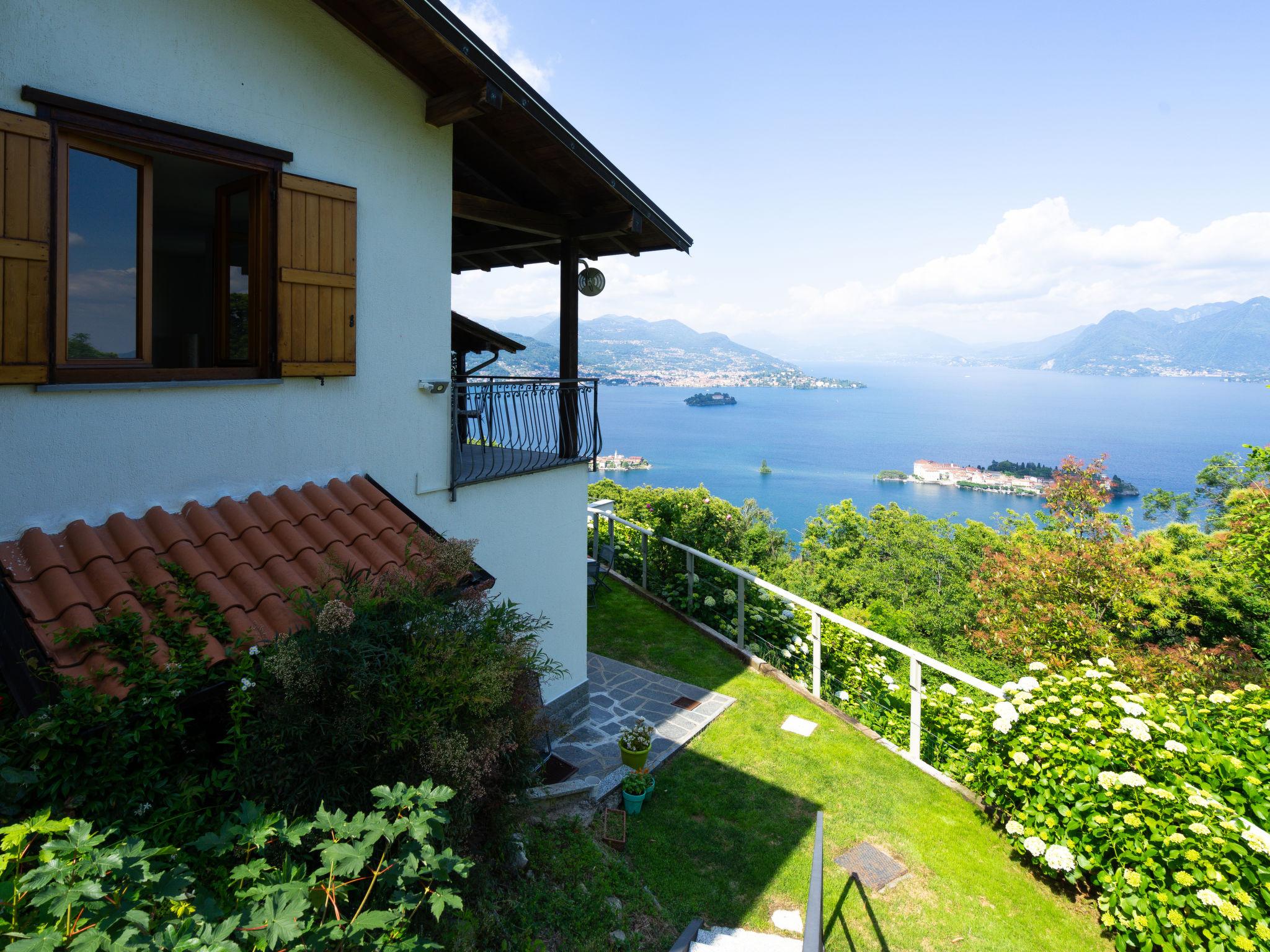 Foto 16 - Apartamento de 1 habitación en Stresa con jardín y vistas a la montaña