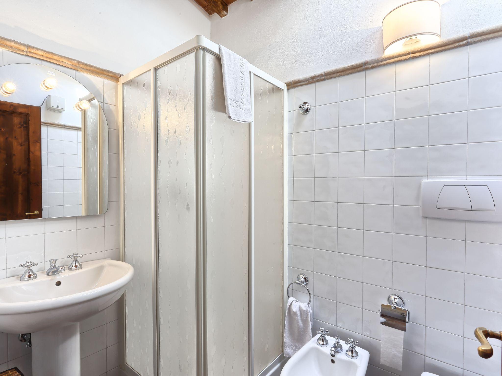 Foto 7 - Apartamento de 2 quartos em Barberino Tavarnelle com piscina e jardim