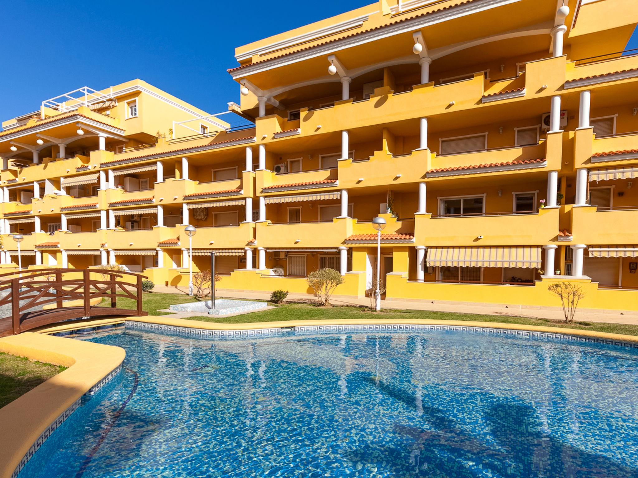 Photo 2 - Appartement de 2 chambres à Dénia avec piscine et vues à la mer