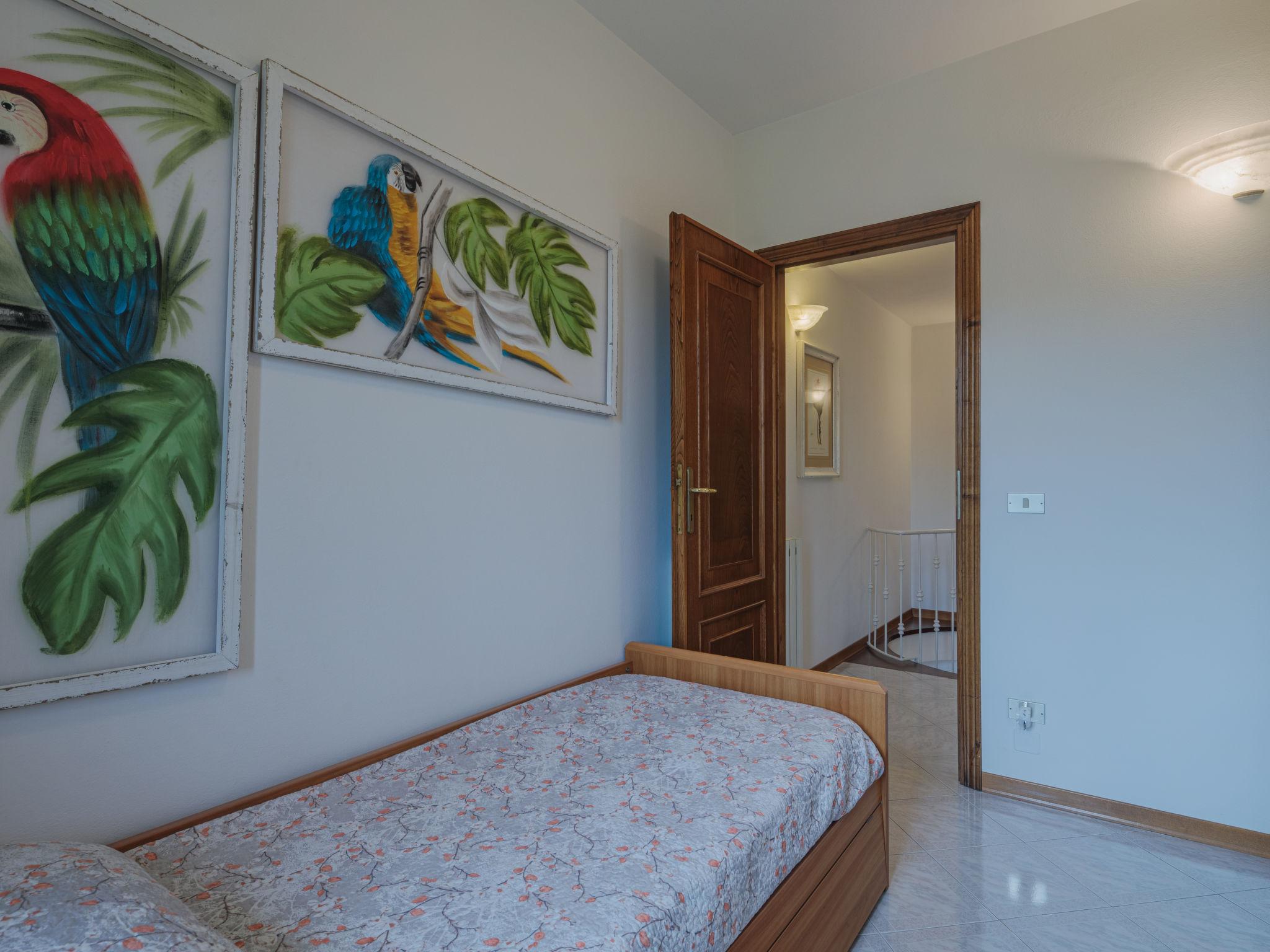 Foto 16 - Casa de 3 quartos em Camaiore com jardim e vistas do mar