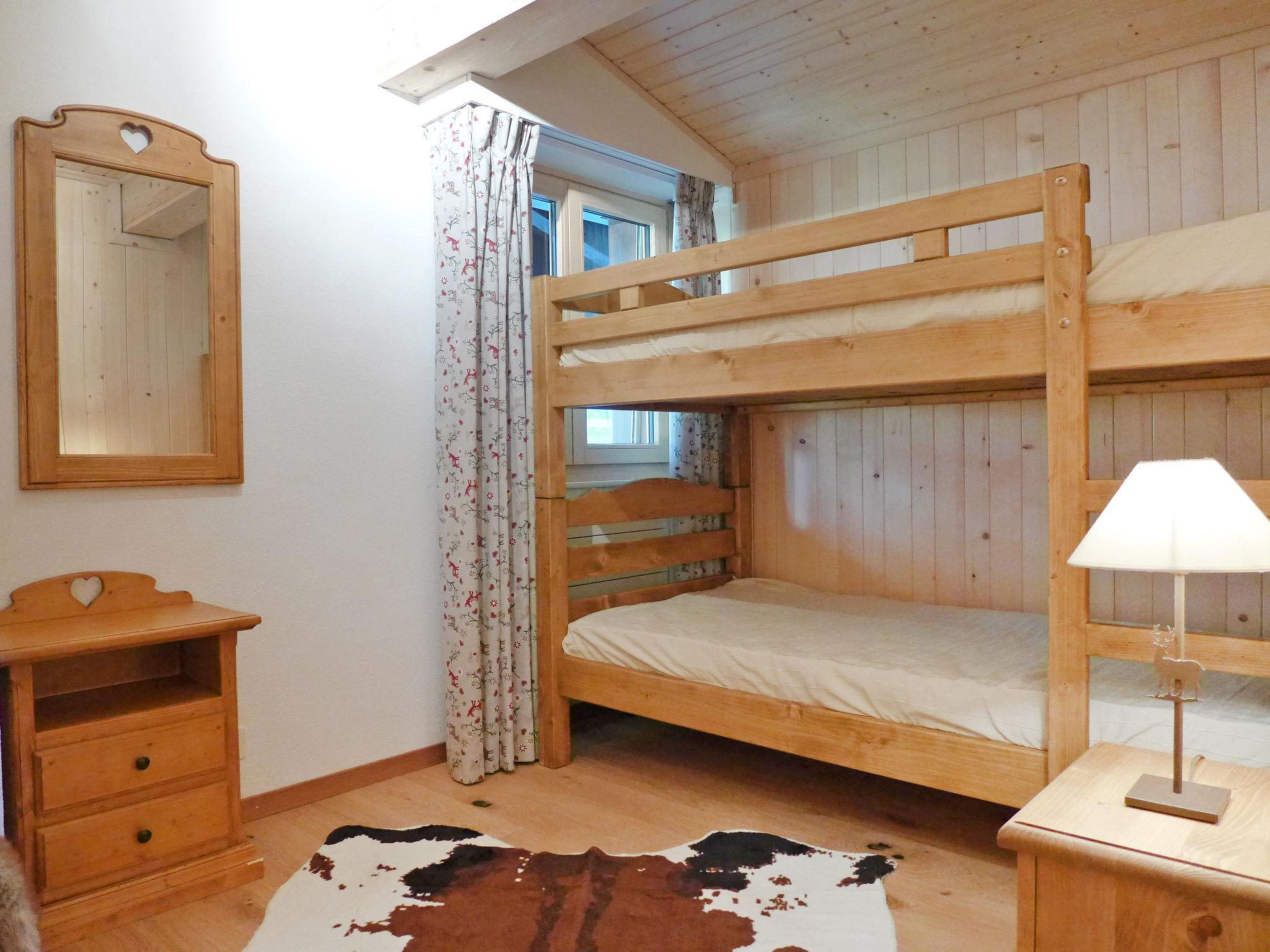 Foto 19 - Appartamento con 2 camere da letto a Ollon con piscina e vista sulle montagne