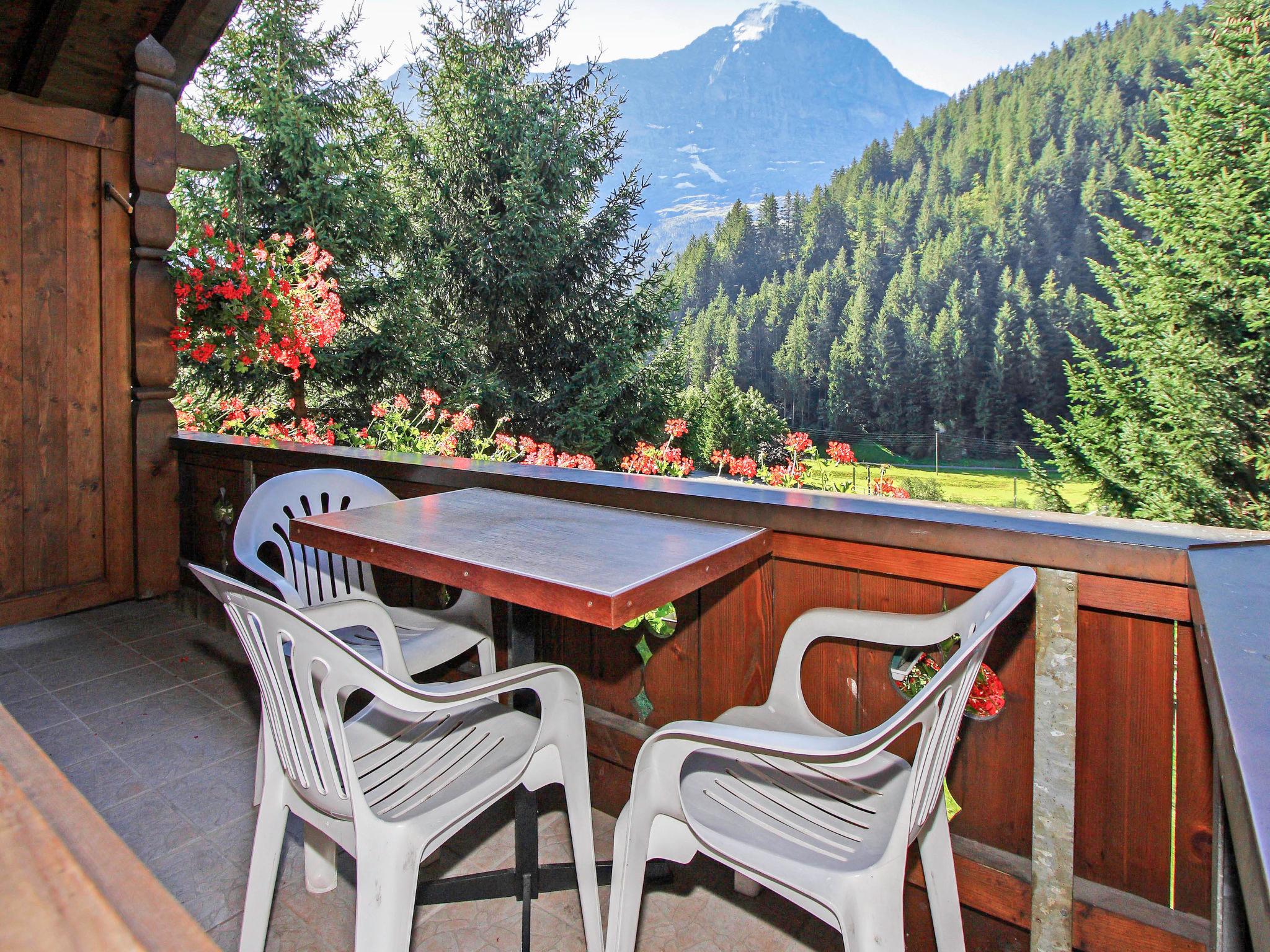 Photo 12 - 1 bedroom Apartment in Grindelwald with garden and mountain view