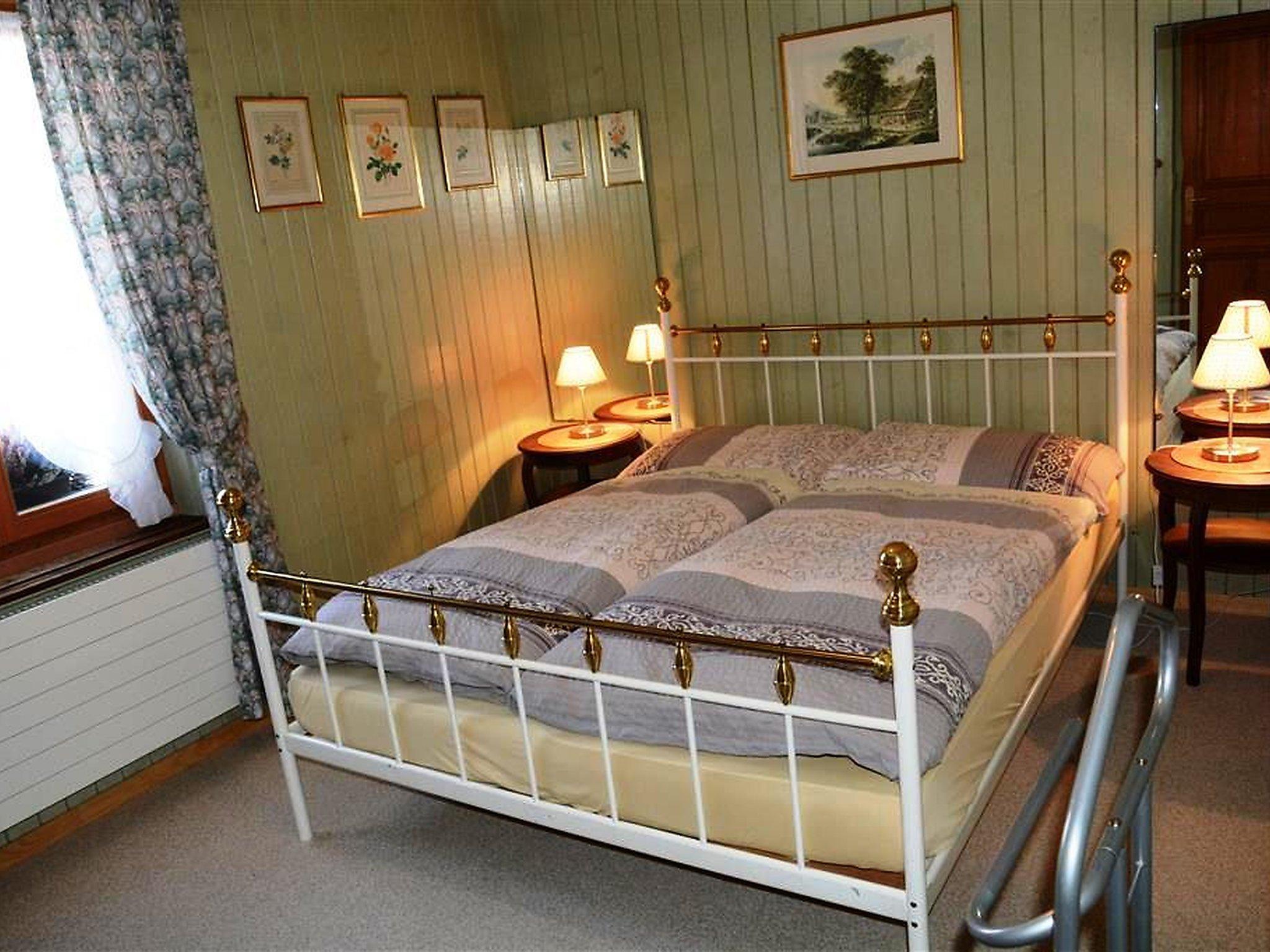 Foto 12 - Appartamento con 2 camere da letto a Saanen