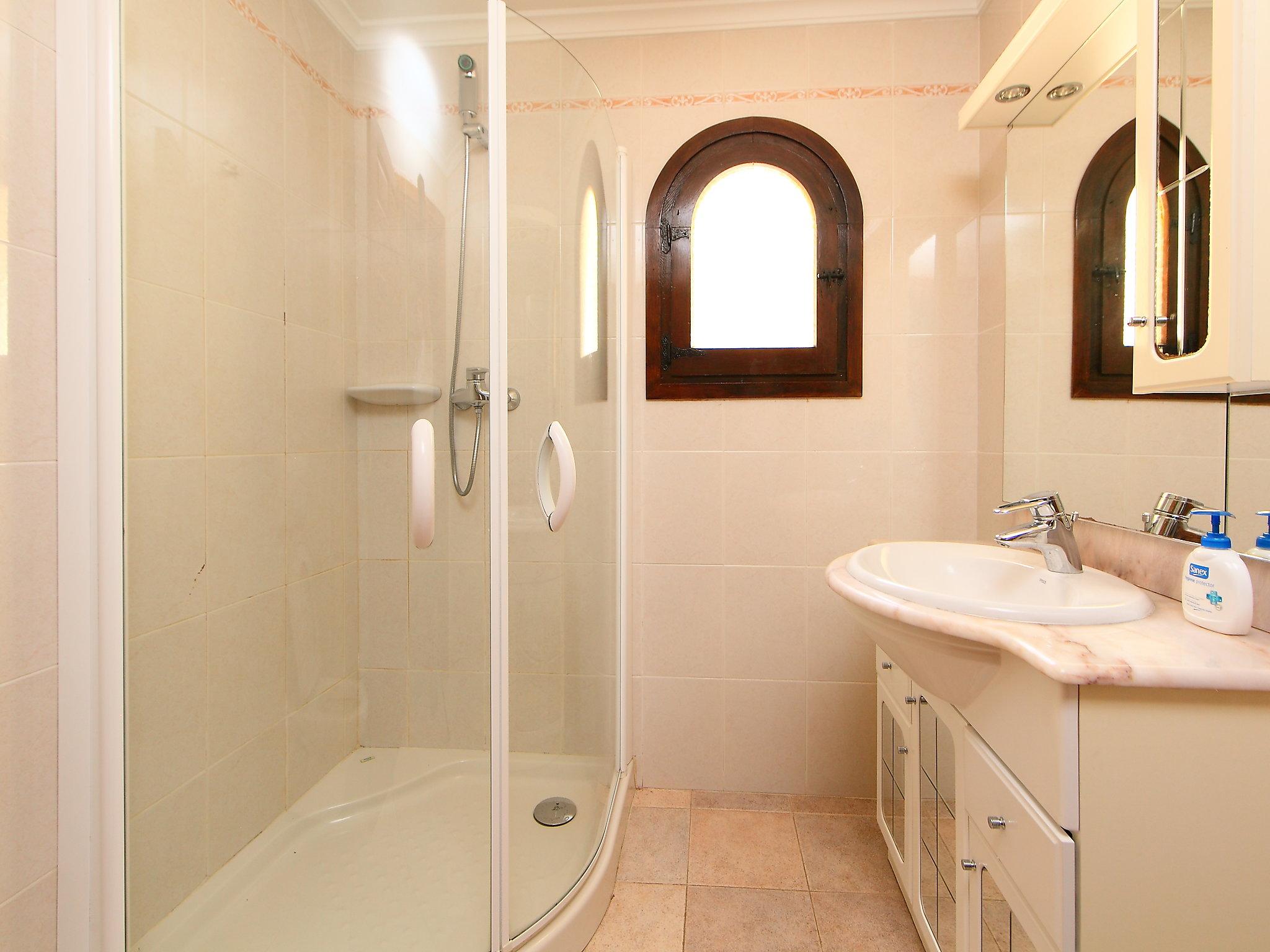 Photo 11 - 4 bedroom House in Jávea with private pool and garden