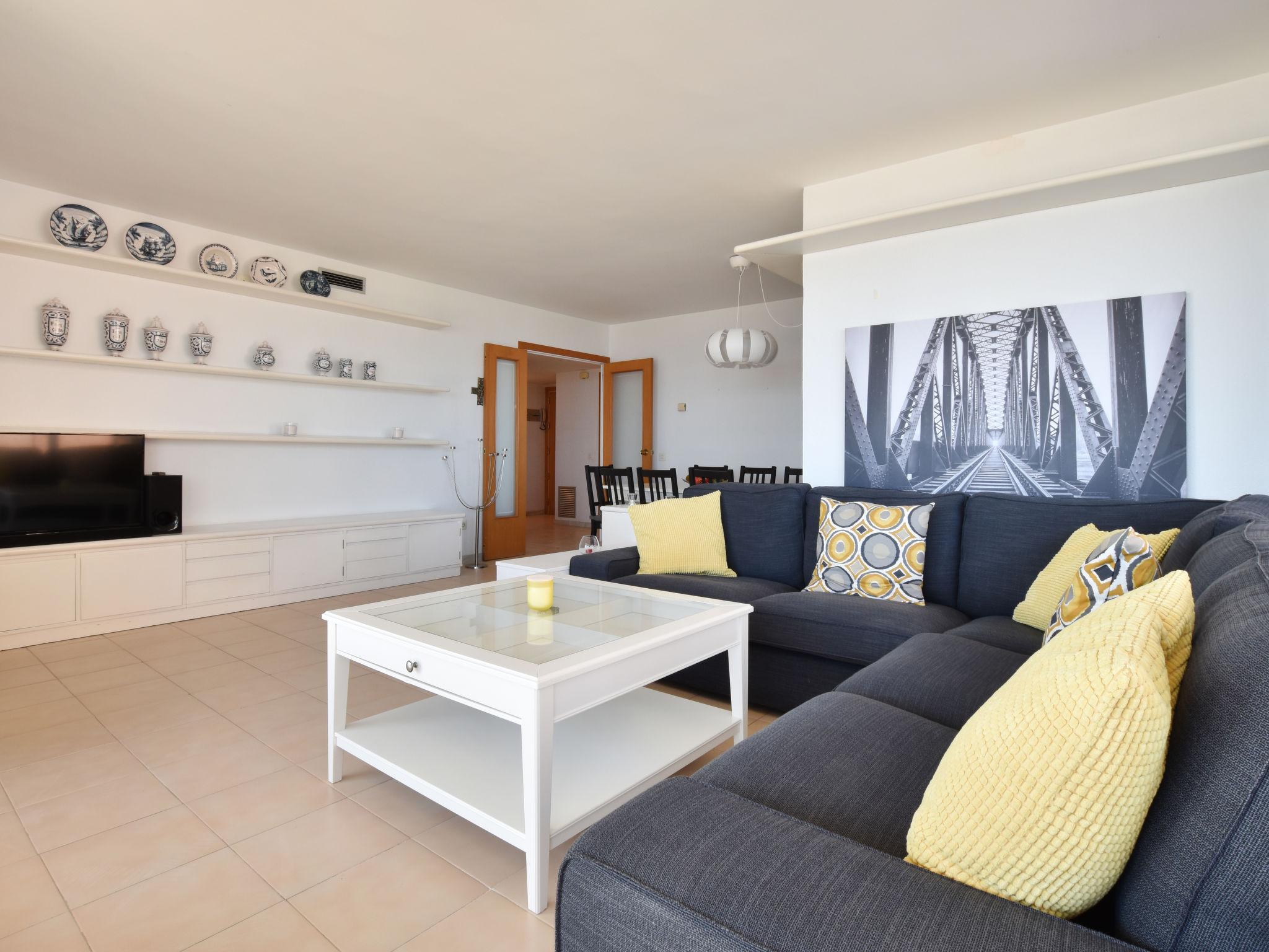 Foto 4 - Apartamento de 4 habitaciones en Torredembarra con piscina y vistas al mar