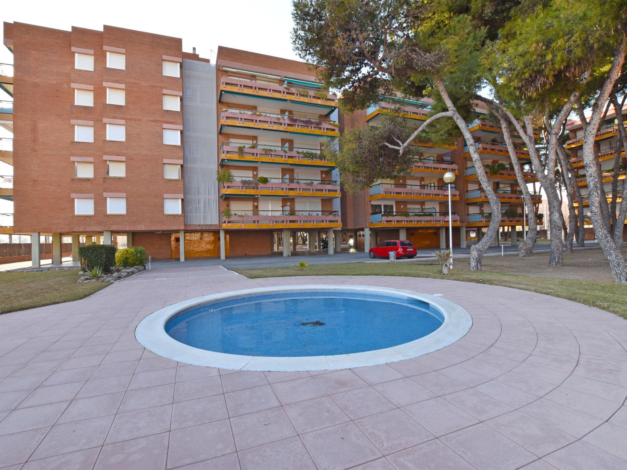 Foto 31 - Apartamento de 4 quartos em Torredembarra com piscina e jardim