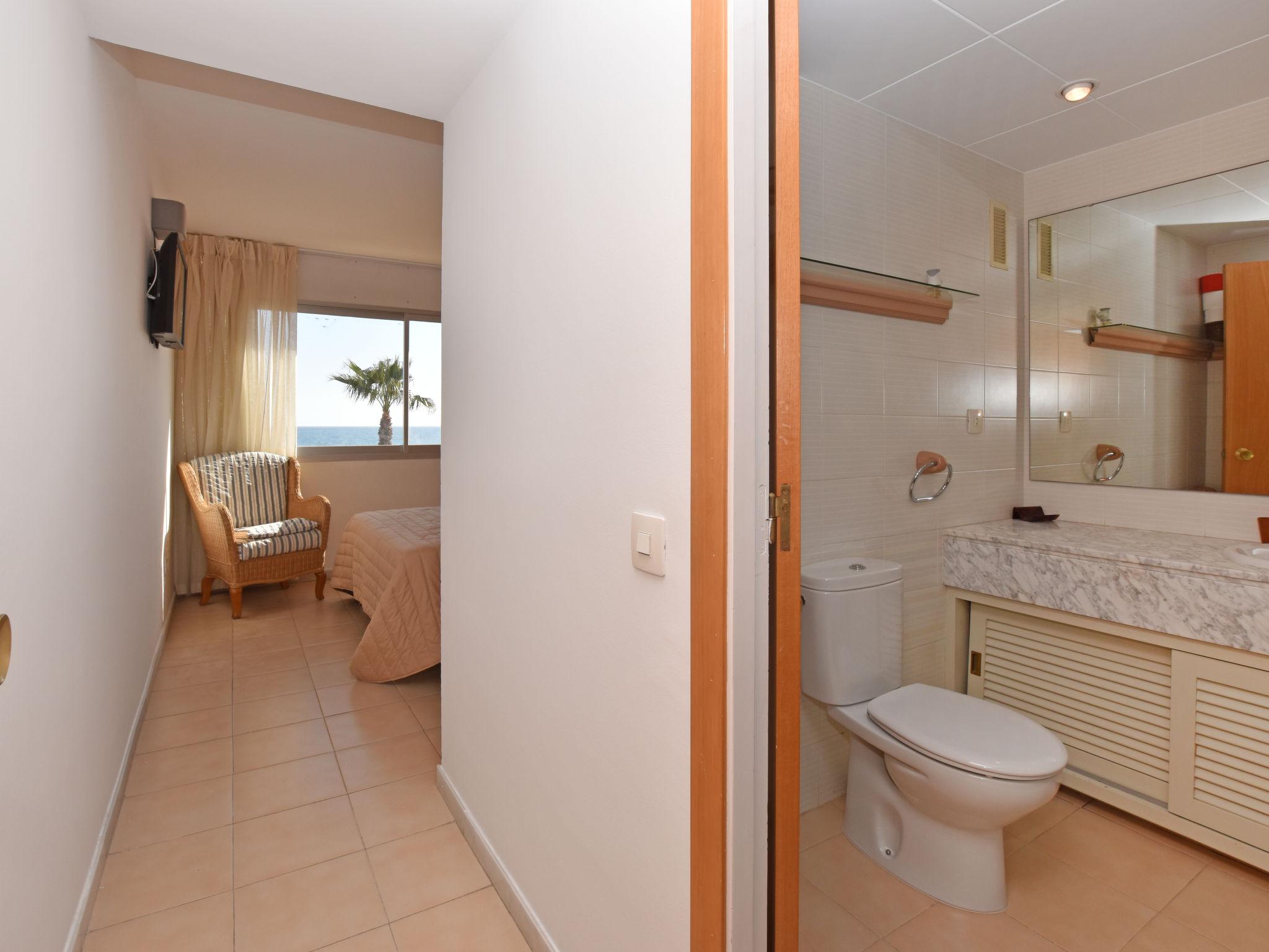 Foto 16 - Apartamento de 4 quartos em Torredembarra com piscina e vistas do mar