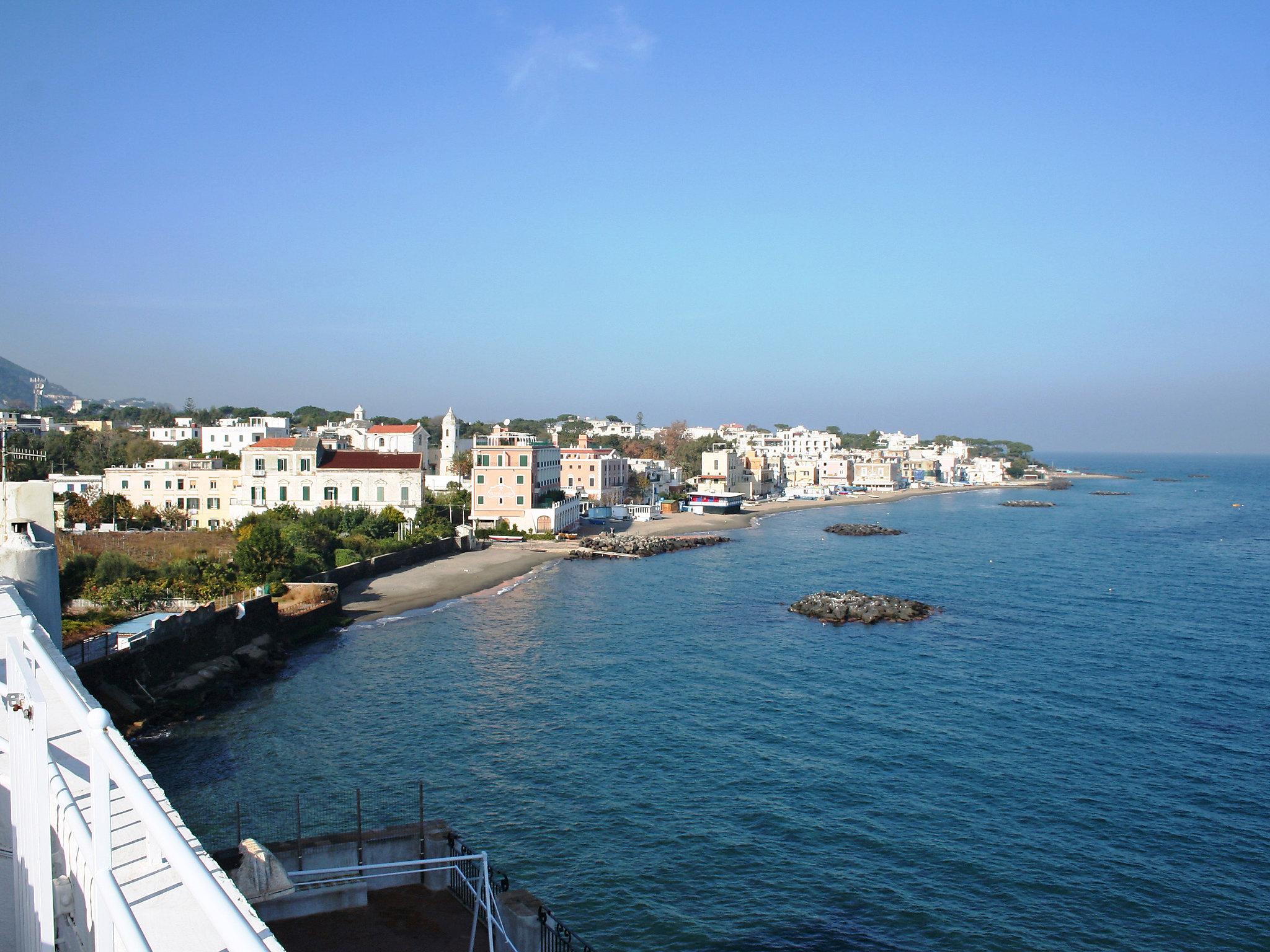 Foto 19 - Apartamento de 2 quartos em Ischia com terraço e vistas do mar