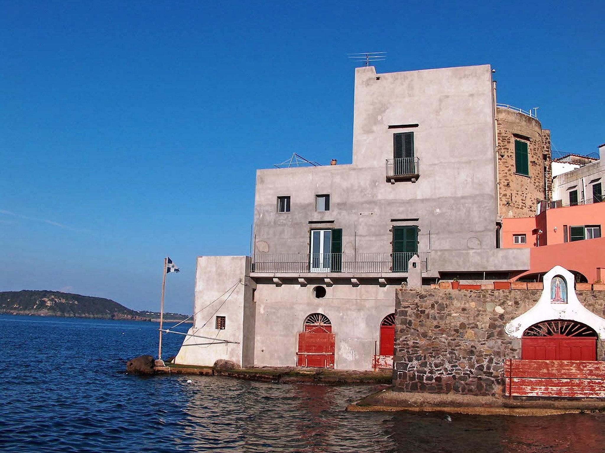 Foto 1 - Apartamento de 2 quartos em Ischia com terraço e vistas do mar