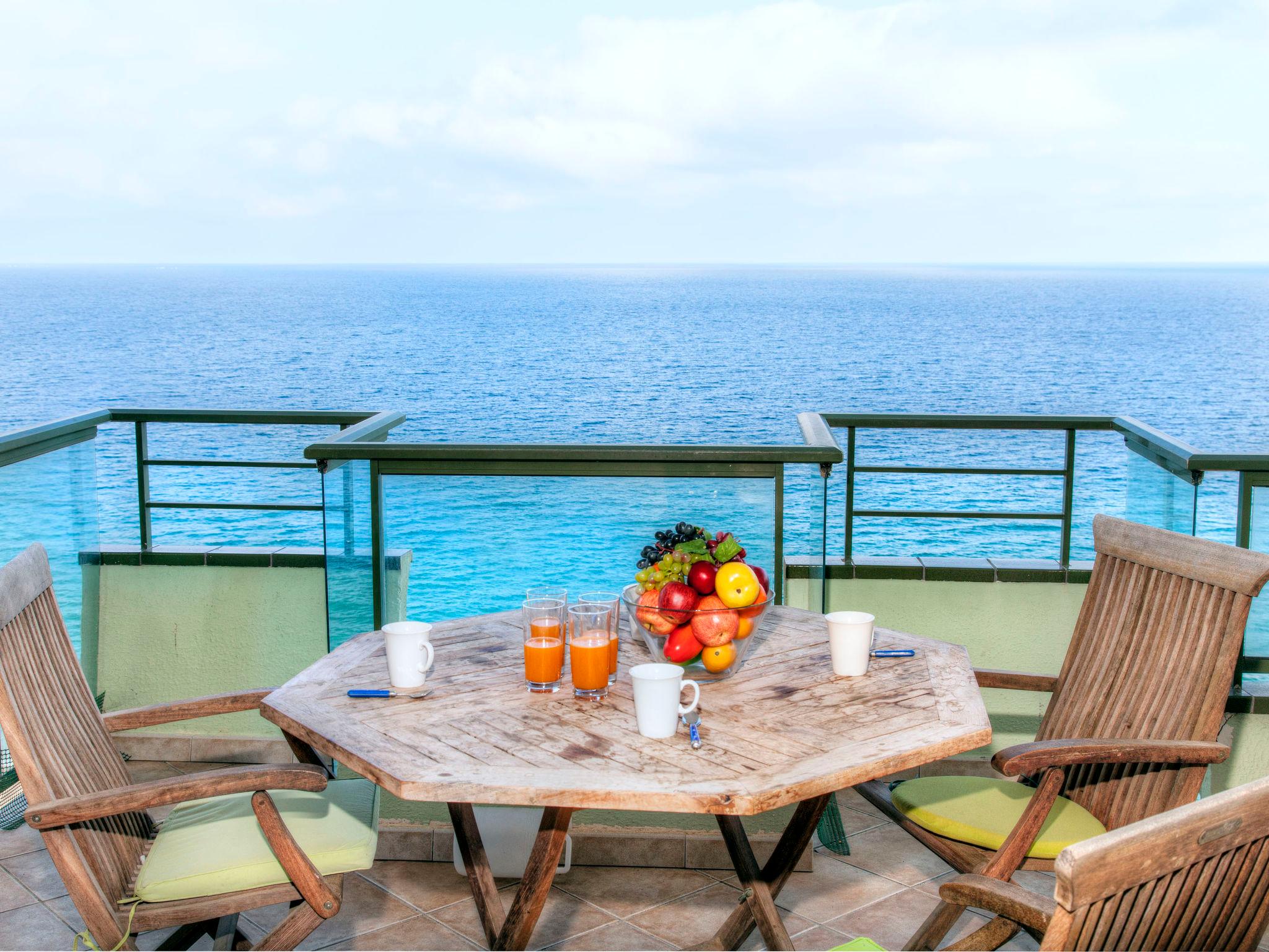 Photo 2 - Appartement de 2 chambres à Castell-Platja d'Aro avec terrasse et vues à la mer