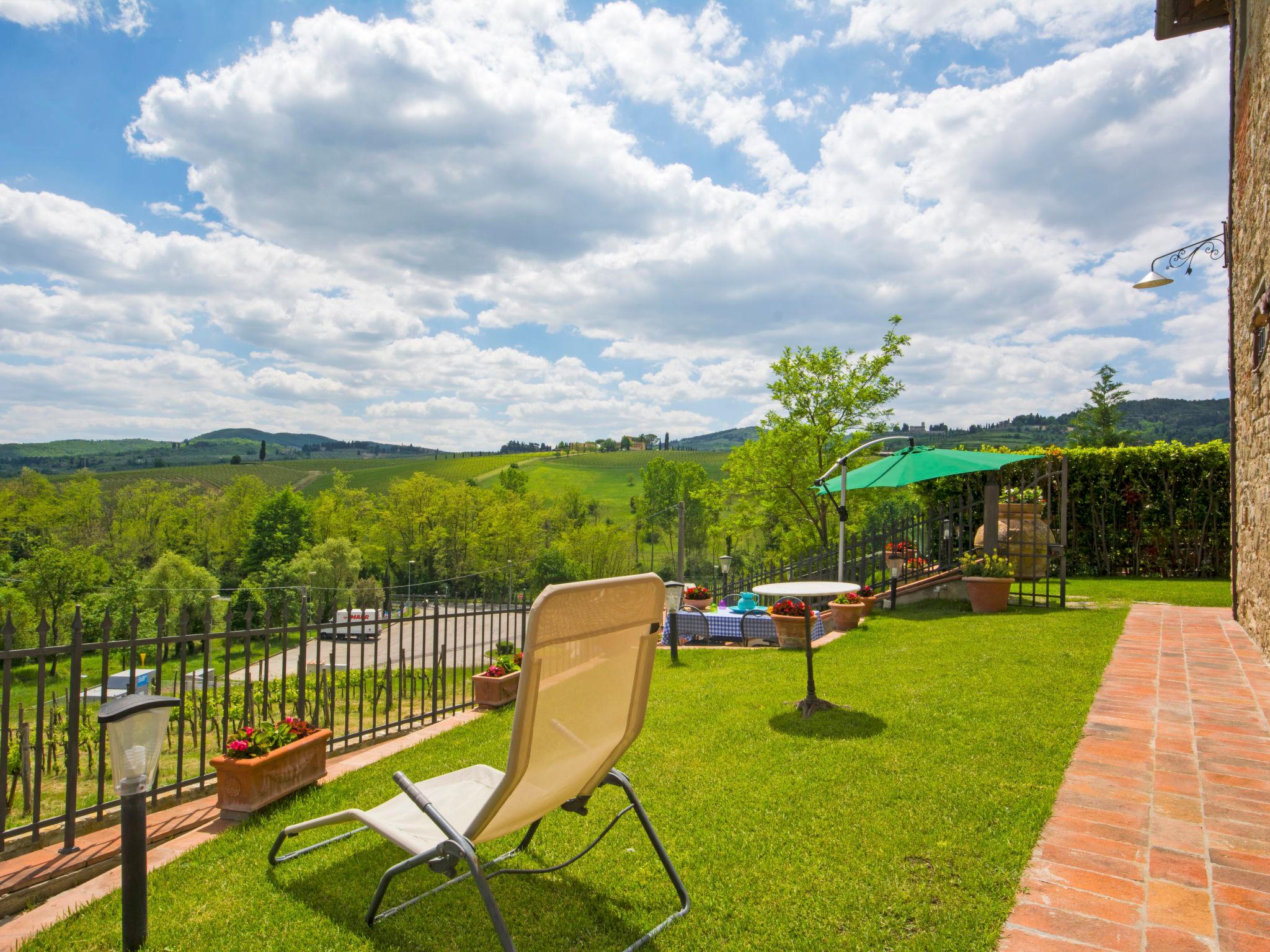 Foto 6 - Casa con 2 camere da letto a Greve in Chianti con giardino